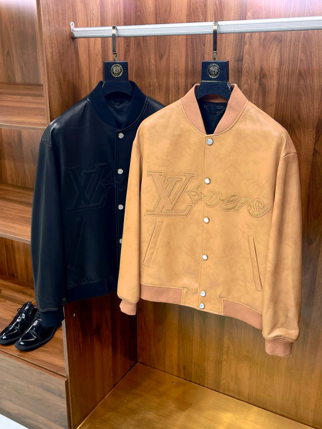 Louis Vuitton Men's Spring And Autumn Solid Color Logo Jacquard Single Breasted Casual Long Sleeved Jacket #73228