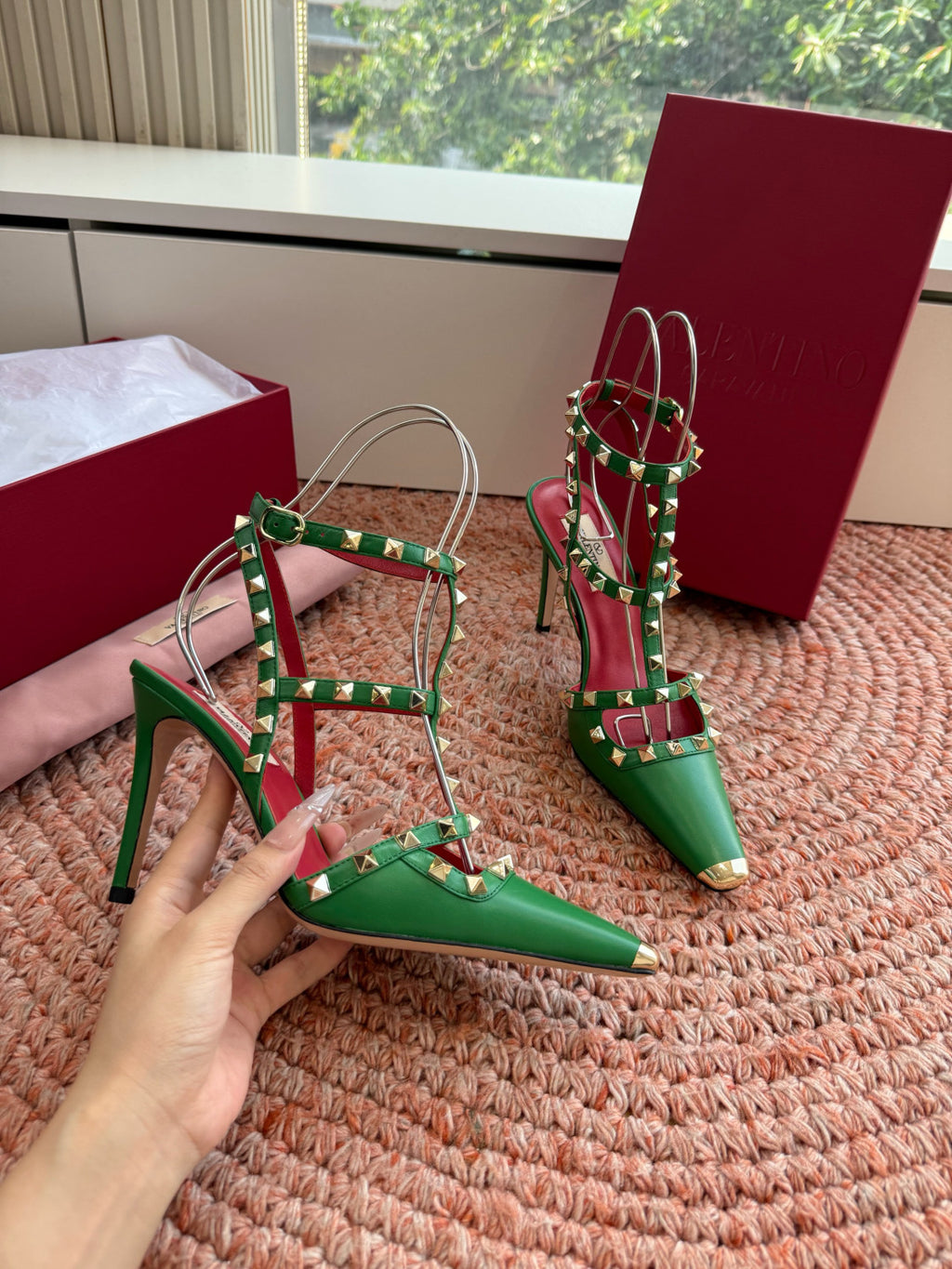 Valentino Rockstud Kidskin Pumps 100mm for Woman #385071
