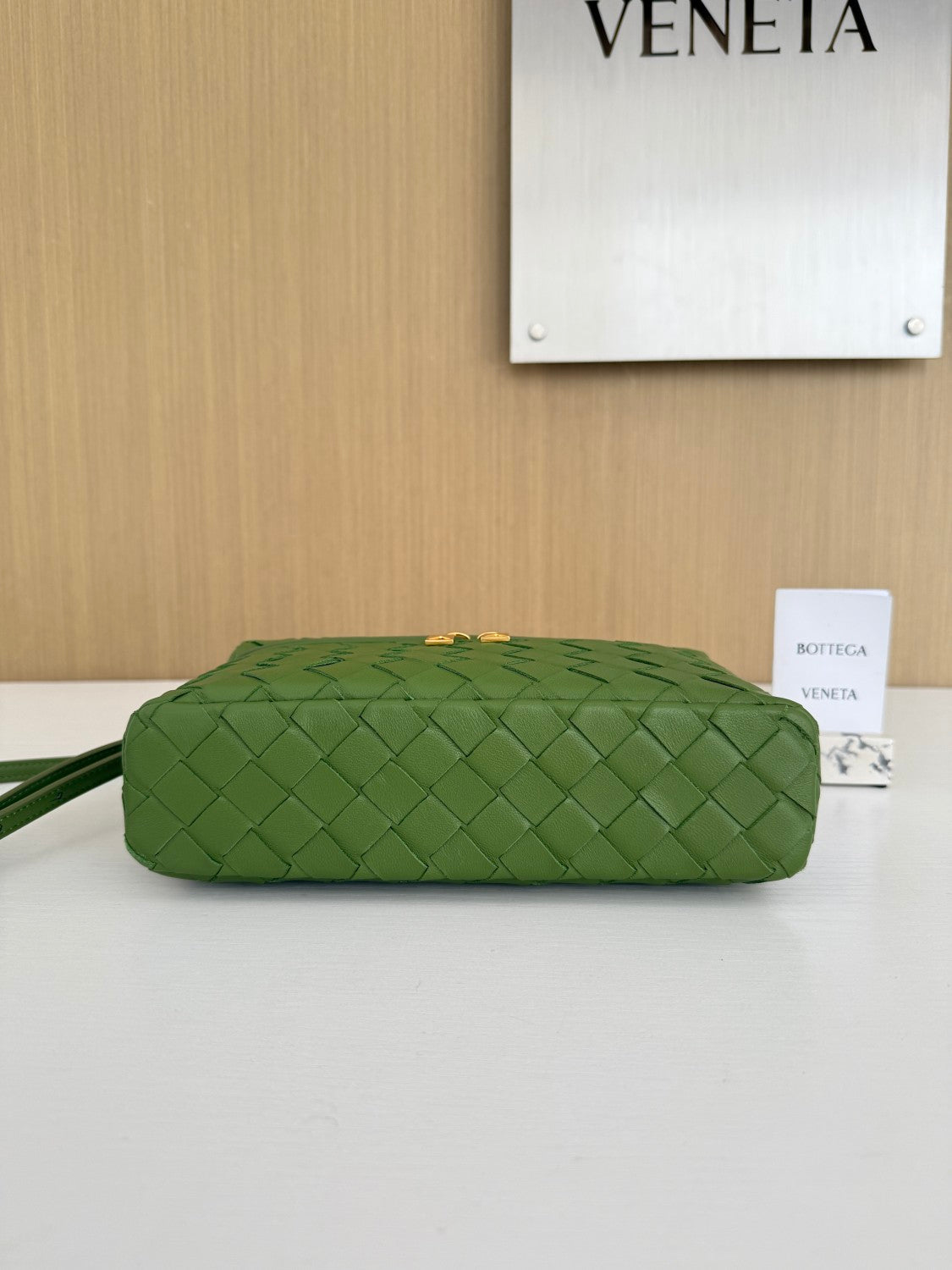 Bottega Veneta Bang Bang Women's Gold Accessories Zipper Closure Solid Color Calfskin Shoulder Crossbody Handbag Bag Bags #76533