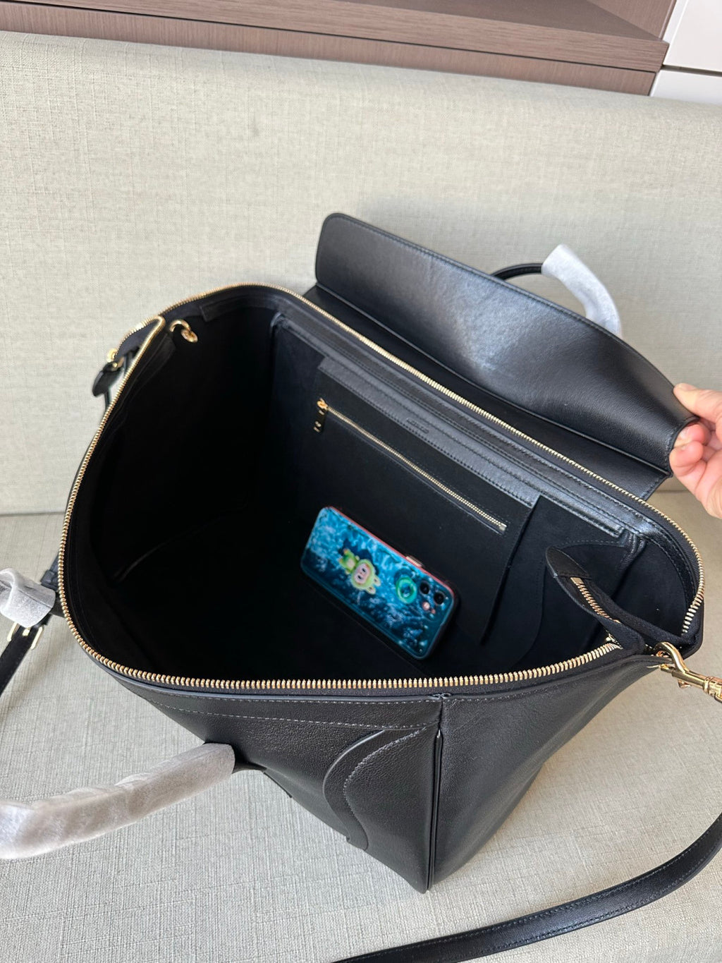 Celine Medium Smiling New Luggage in Supple Shiny Lambskin #334037