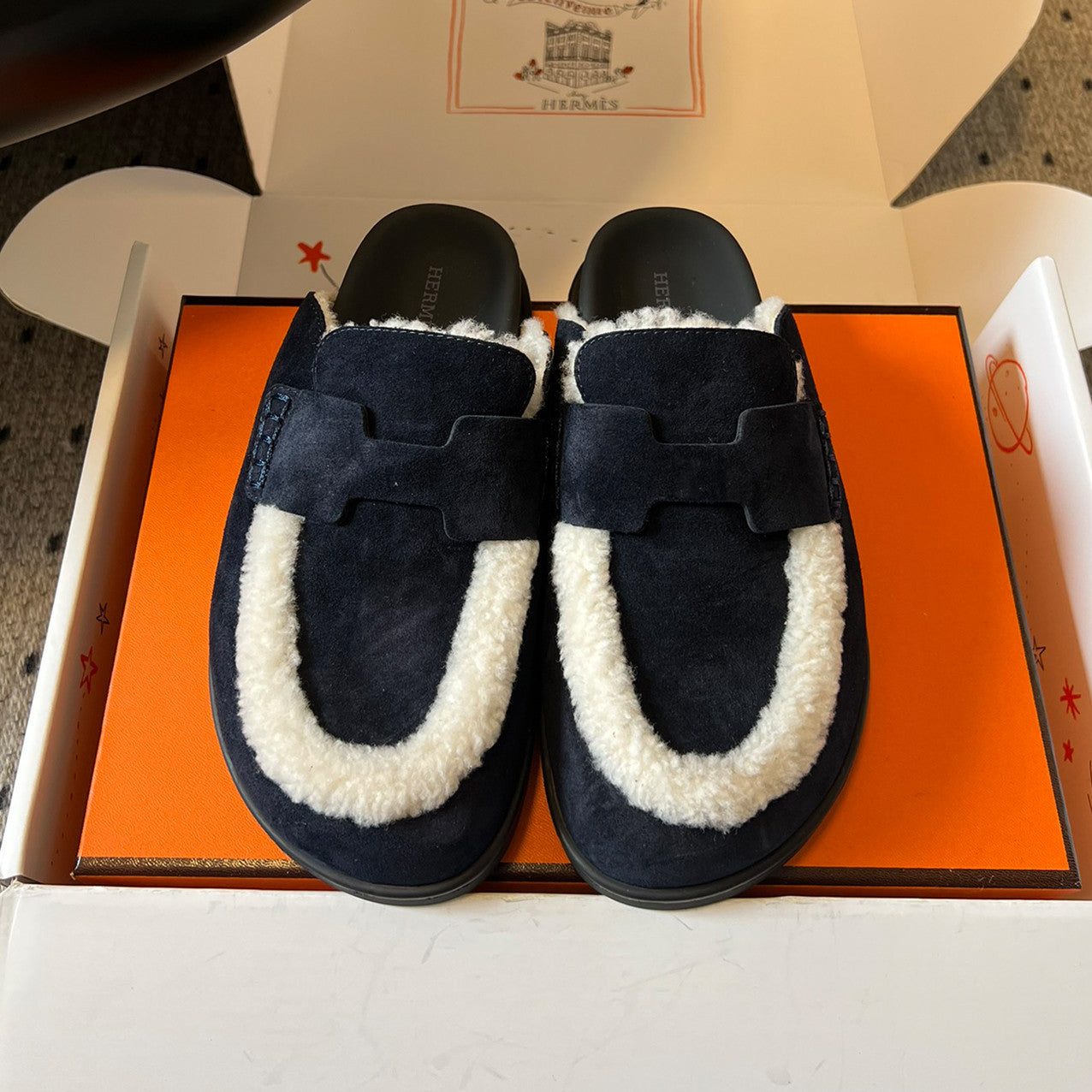 Hermes Men's And Women's Winter Boken Shoes Round Toe Flat Heel Slippers Solid Color Suede Mule Go Shoes #81519