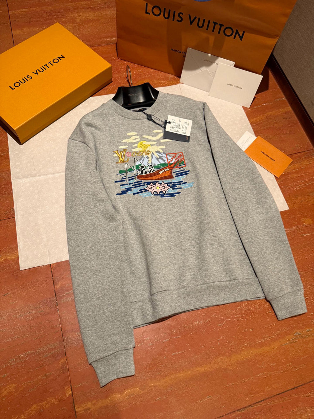 Louis Vuitton Men's Spring/Fall Solid Color Fashion Casual Embroidered Print Round Neck Long Sleeve Sweatshirt #78212