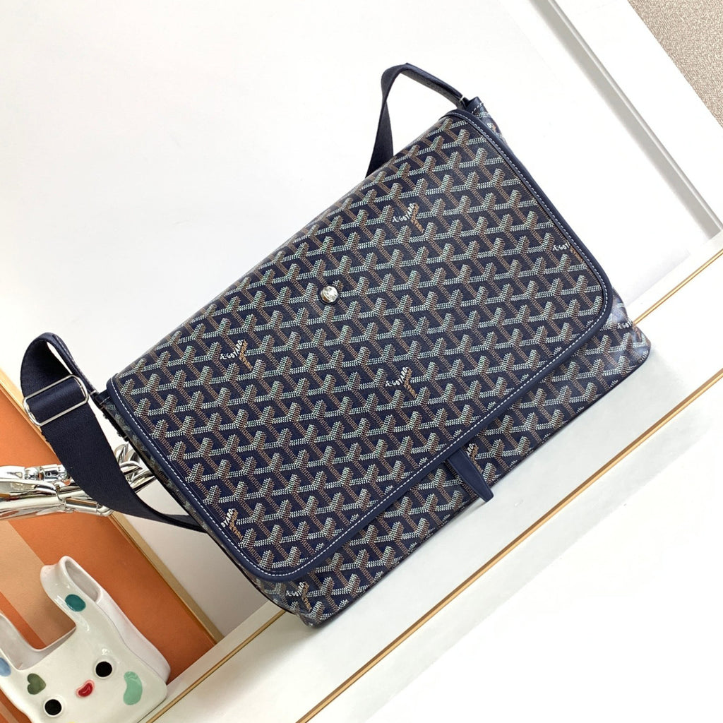 Goyard Medium Messenger Bag Shoulder Bag #95153