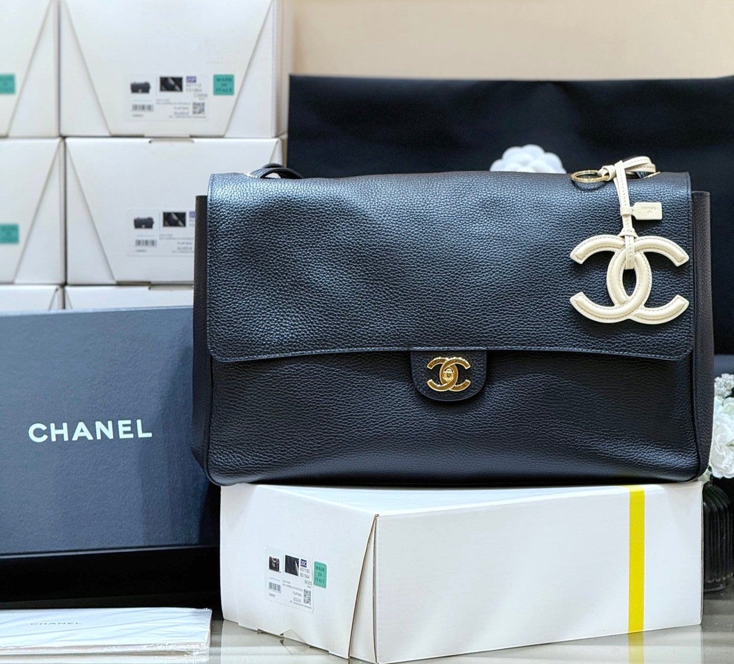 Chanel Cf Tote Bag Extra-large Mix Brown Exclusive Conceria Gaiera Giovanni Genuine Leather With Alligator-patterned Mix Silver Buckles—a Stylish Elegant Large Bag In Brown-red AS6231-B24008-U8391 #195640