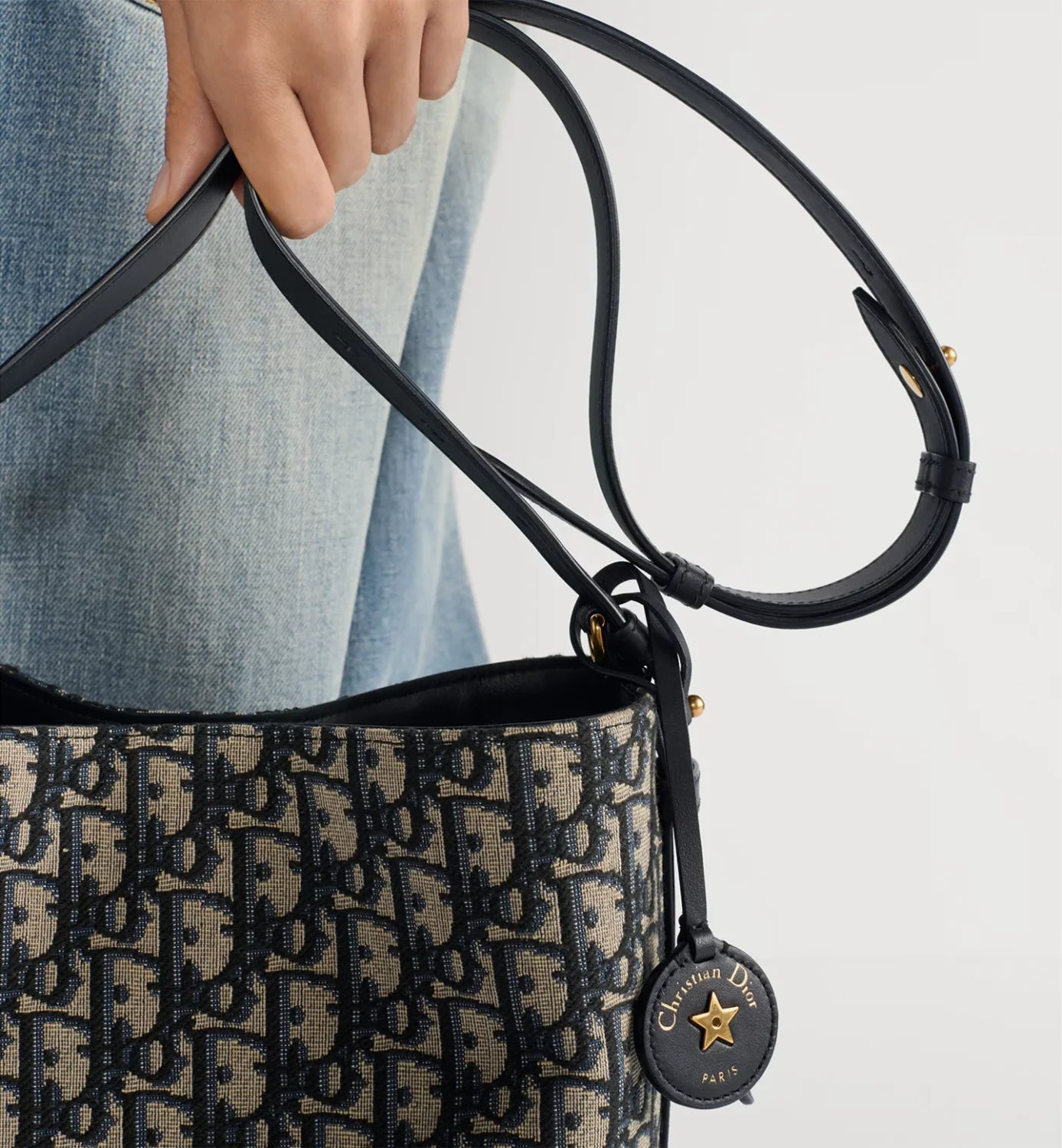 Dior Women's Mini Bags #332585
