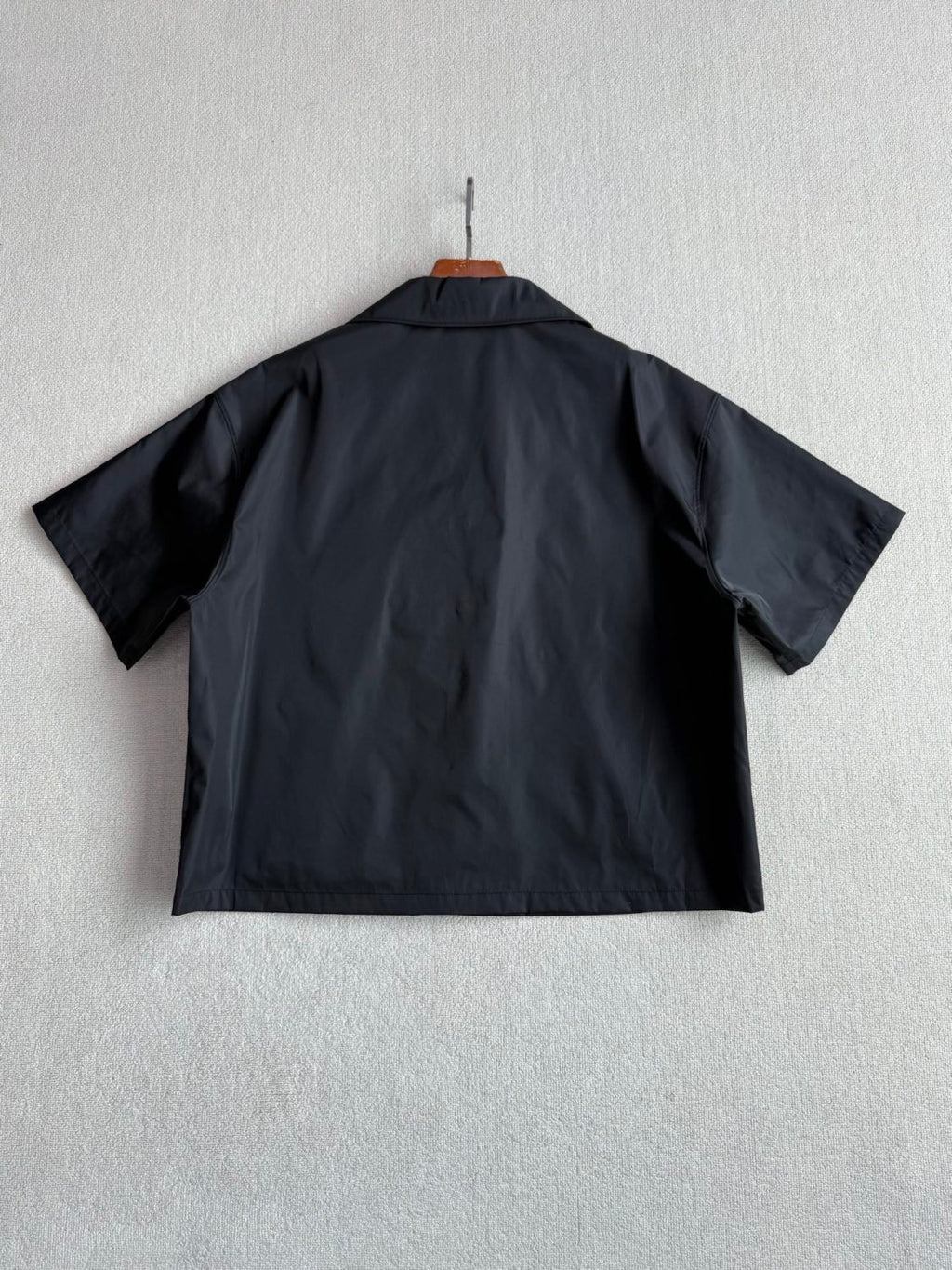 Prada Men's Summer Solid Color Nylon Fabric V-neck Single Button Short Sleeved Shirt And Casual Nylon Shorts Set Suit #77911