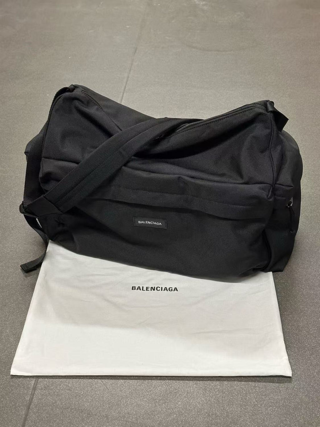 Balenciaga EXPLORER Medium Multi-Pocket Weekend Travel Bag Adjustable Shoulder Strap Stylish Casual Black Men's Bags #82446A