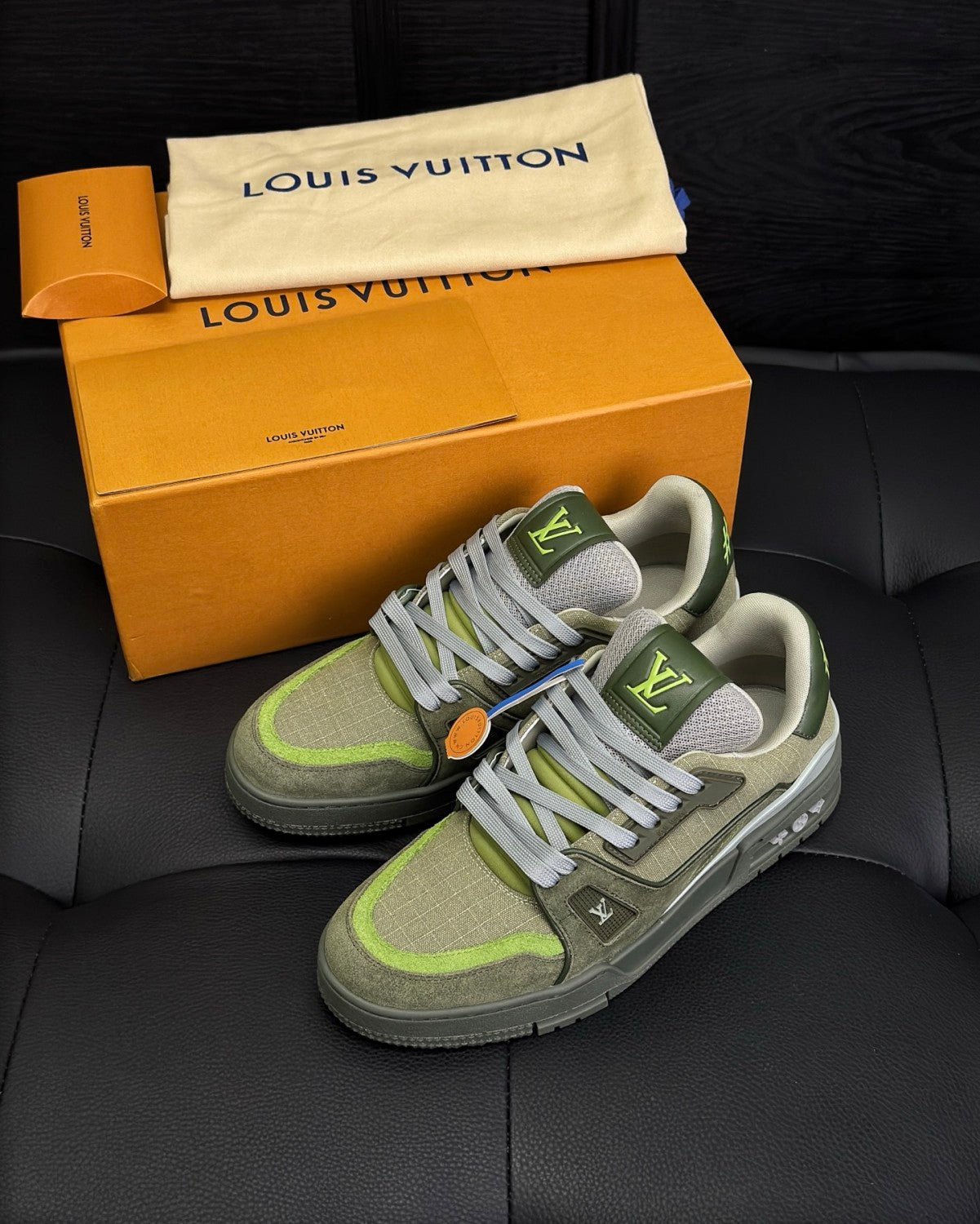 Louis Vuitton LV Trainer Men's And Women's Two Tone Leather And Canvas Round-toe Lace-up Low-top Flat Casual Shoes #77157