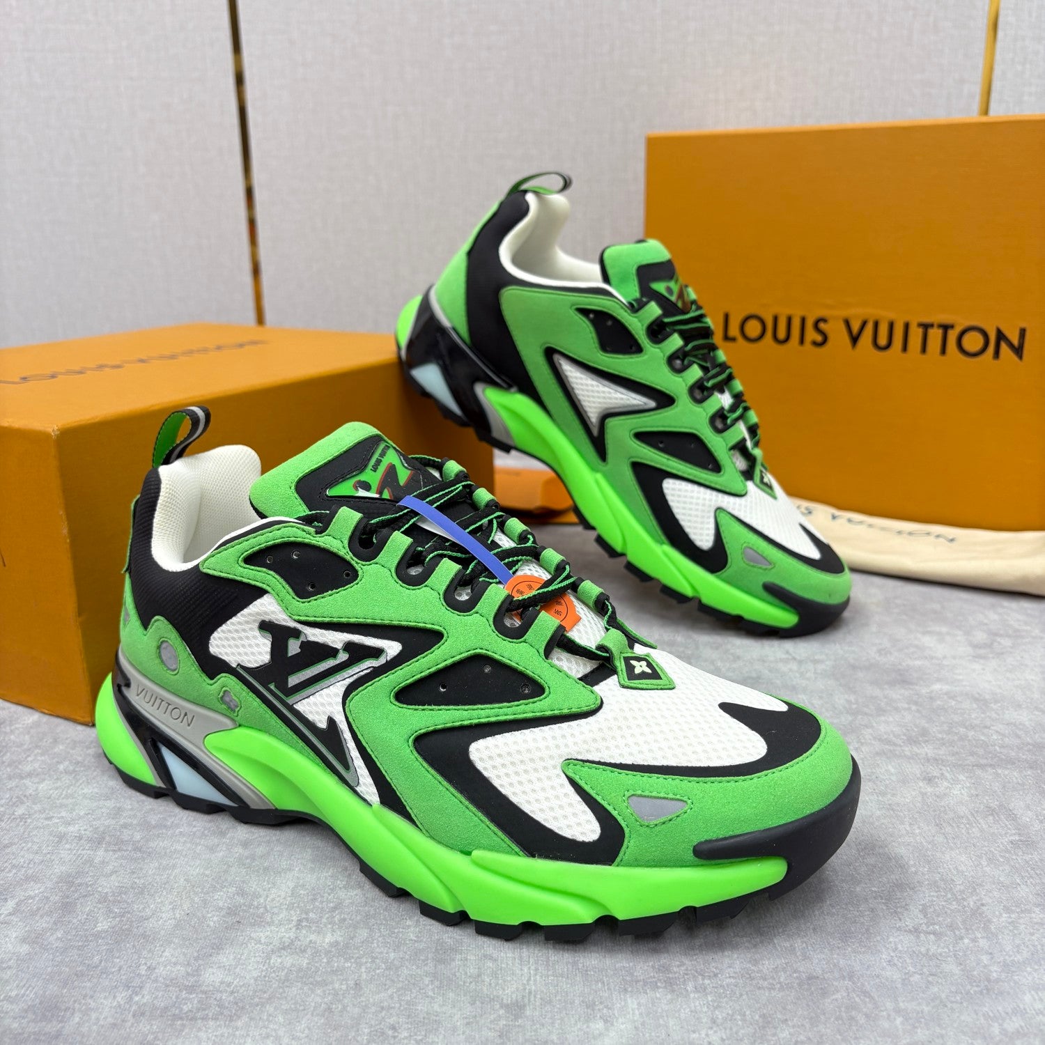 Louis Vuitton LV RUNNER TATIC Men's And Women's Spring/summer Casual Round Toe Lace Up Floral Logo Low Top Casual Sneakers Shoes #78323