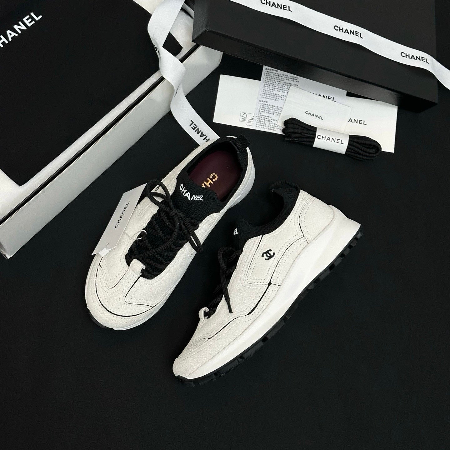 Chanel Cc Retro Casual Sneakers #387599