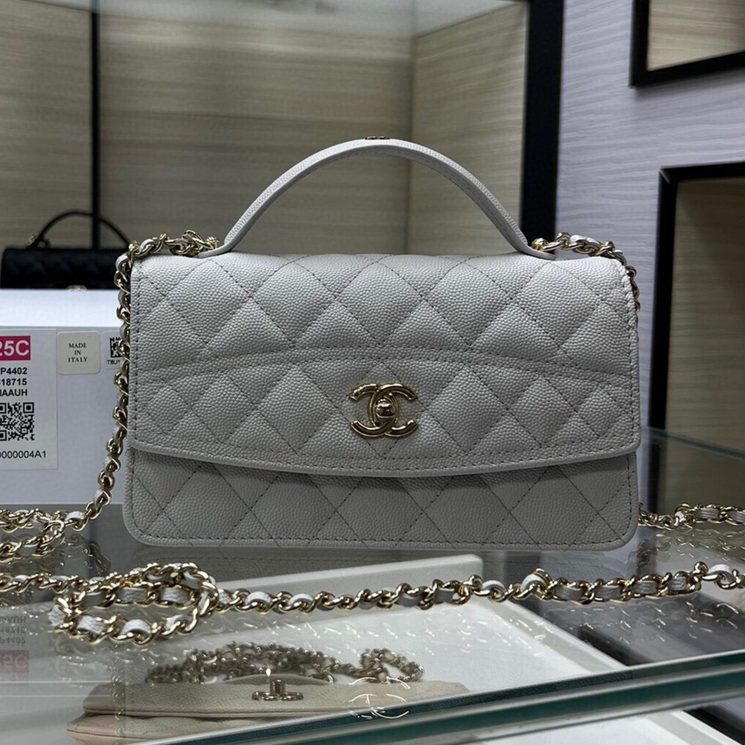 Chanel Chain Clutch Grain Embossed Calfskin With Gold Metal Logo Shoulder Crossbody Bag Fashion Temperament Pure Colour Spring Summer Bags AP4402Y #81133