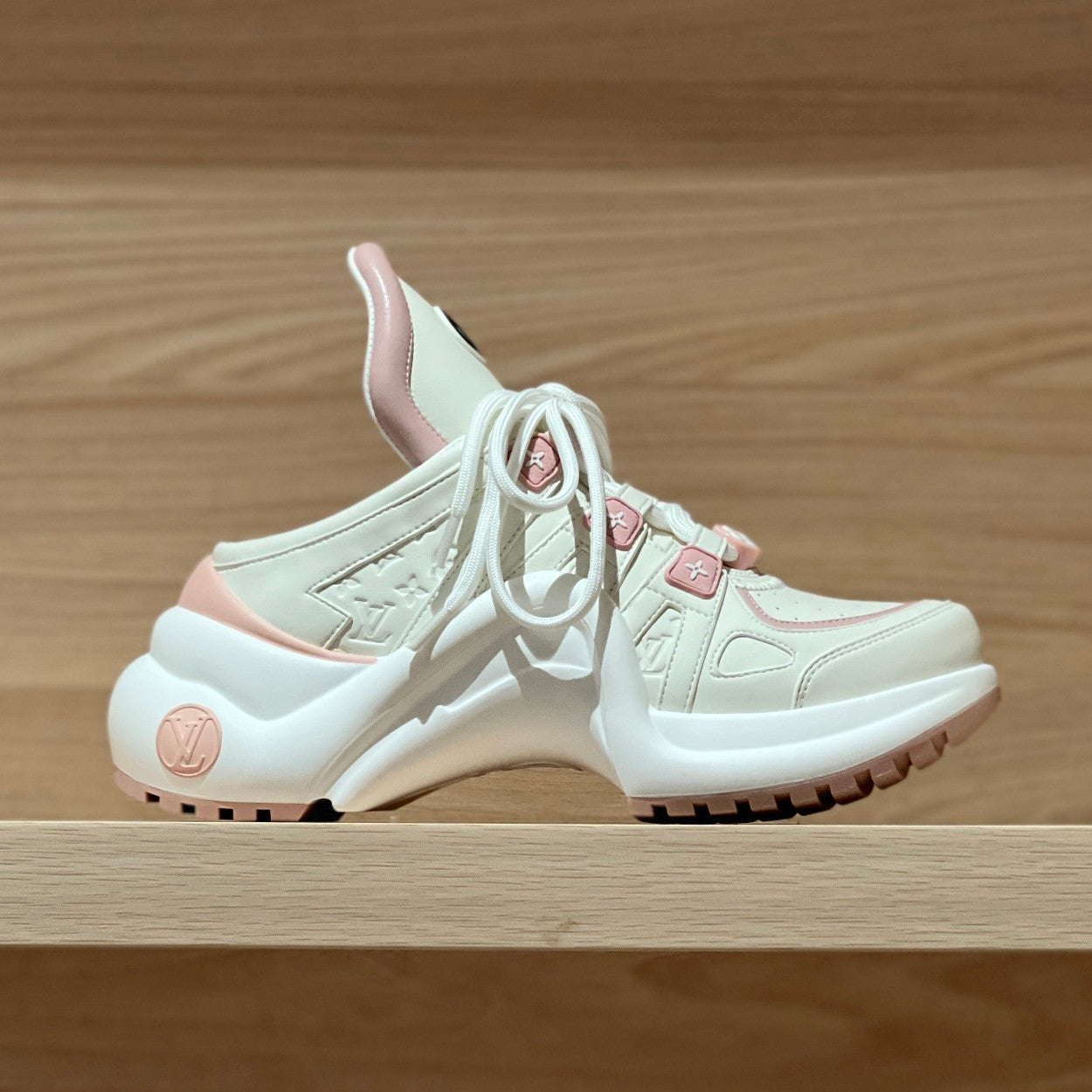 Louis Vuitton LV Archlight Women's Spring and Summer One Foot Stirrup Casual Low Top Lace Up Sneakers Shoes #76659