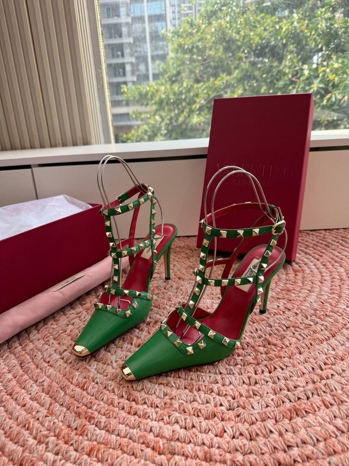 Valentino Rockstud Kidskin Pumps 100mm for Woman #385071
