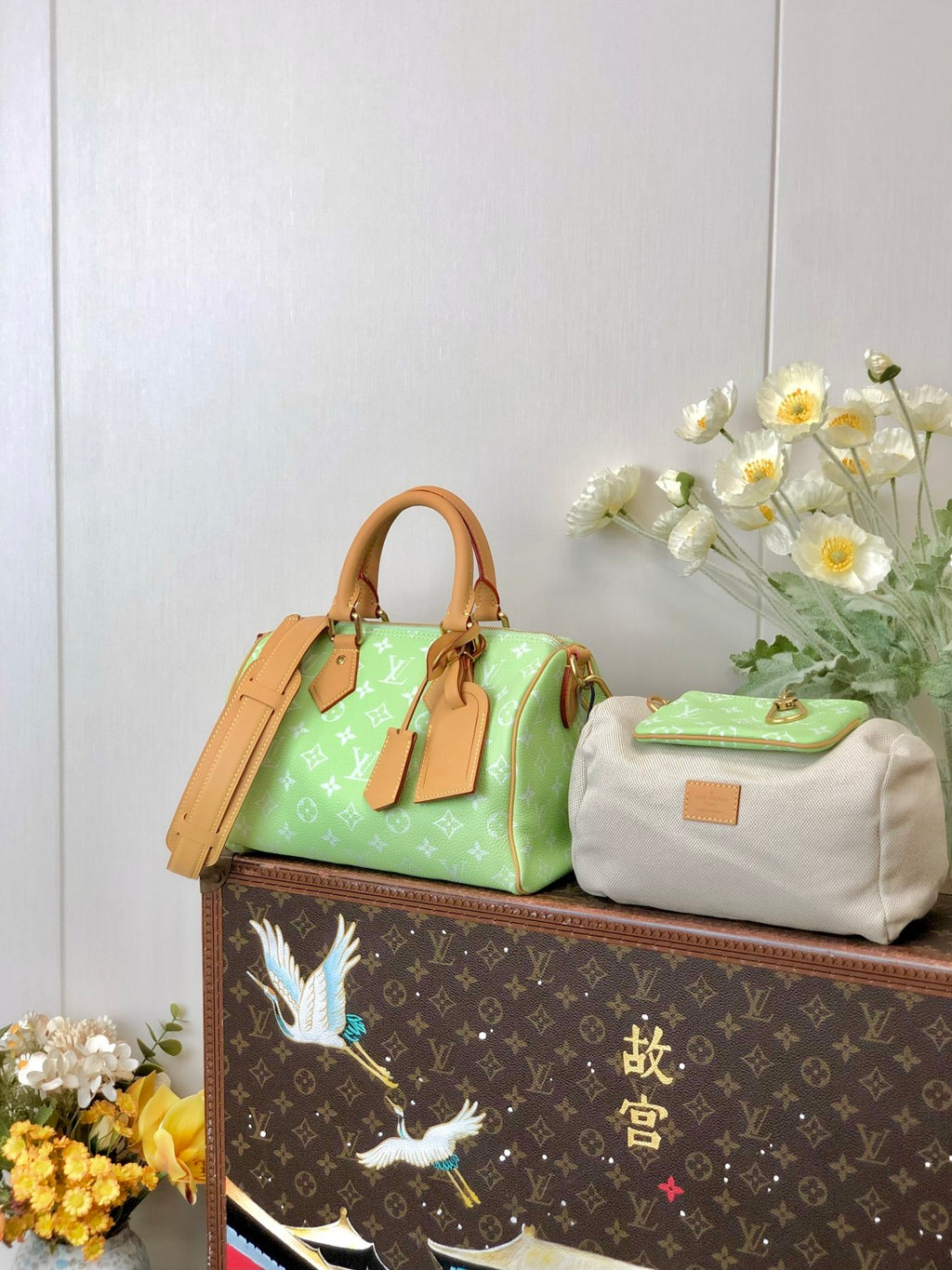 Louis Vuitton Women's Fashion Classic Avocado Green Logo Zipper Closure Leather Shoulder Bag Handbags In Small Medium And Large Sizes Crossbody Bag Bags #78663
