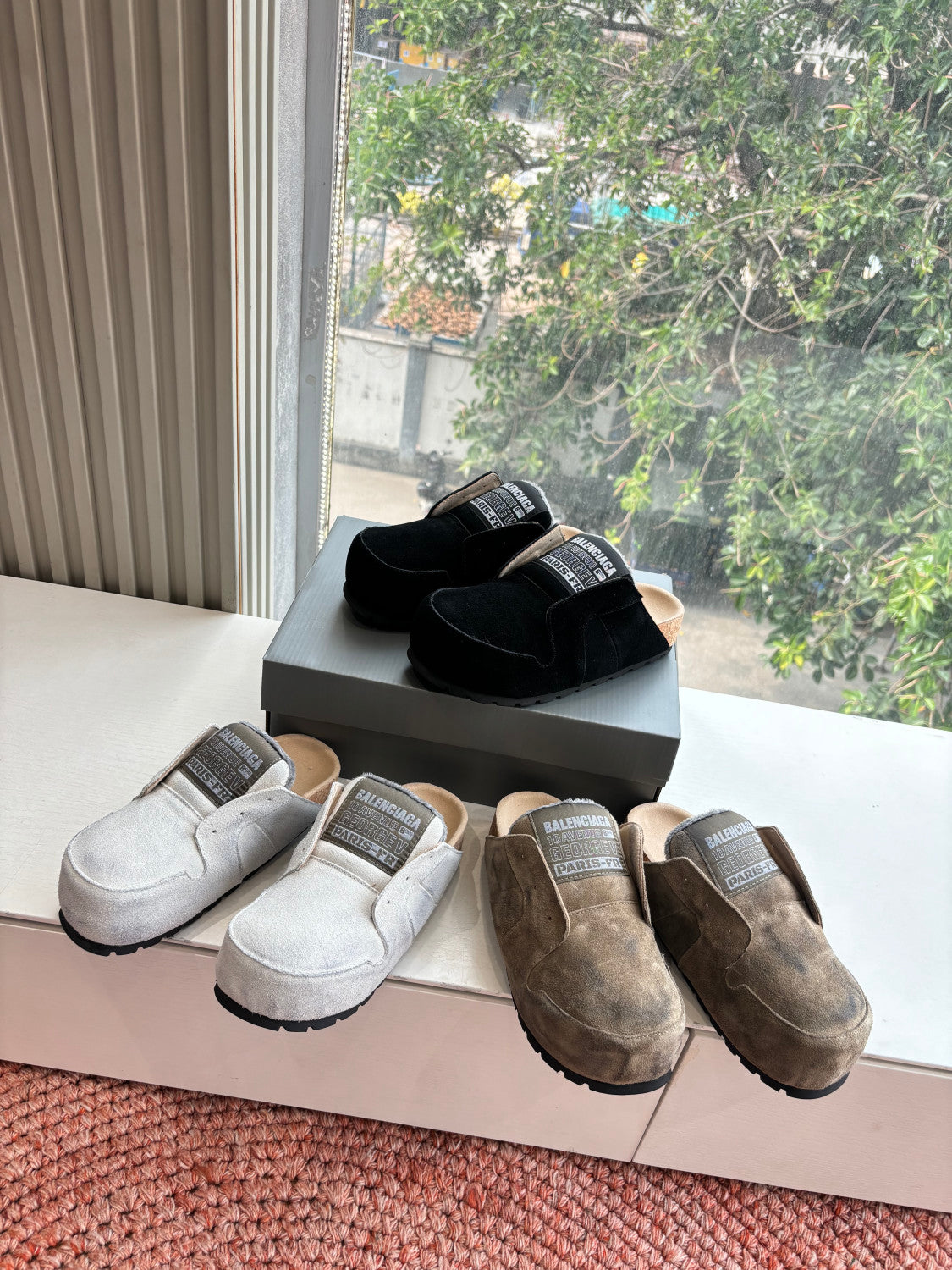 Balenciaga Dumbo Mule #377878