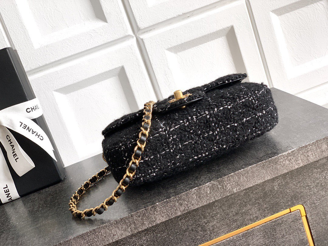 Chanel Black Gold Tweed Handle Flap Clutch Bags Small Size Fashionable Versatile Evening Bag Luxurious Women's Handbag #82444A
