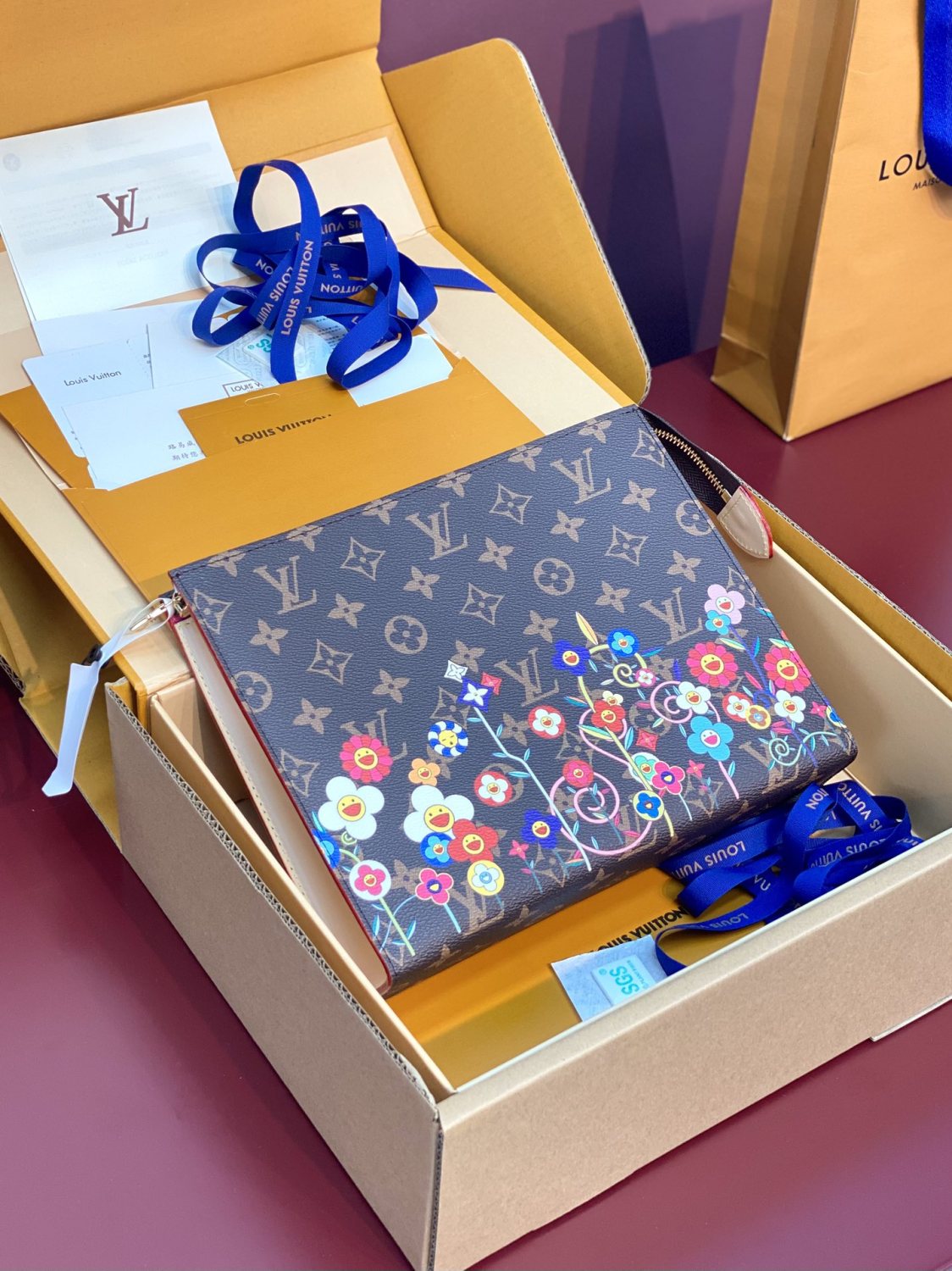 Louis Vuitton LV x TM Men's Solid Color Letter Print Sunflower Pattern Zipper Leather Clutch Bag Bags #77914