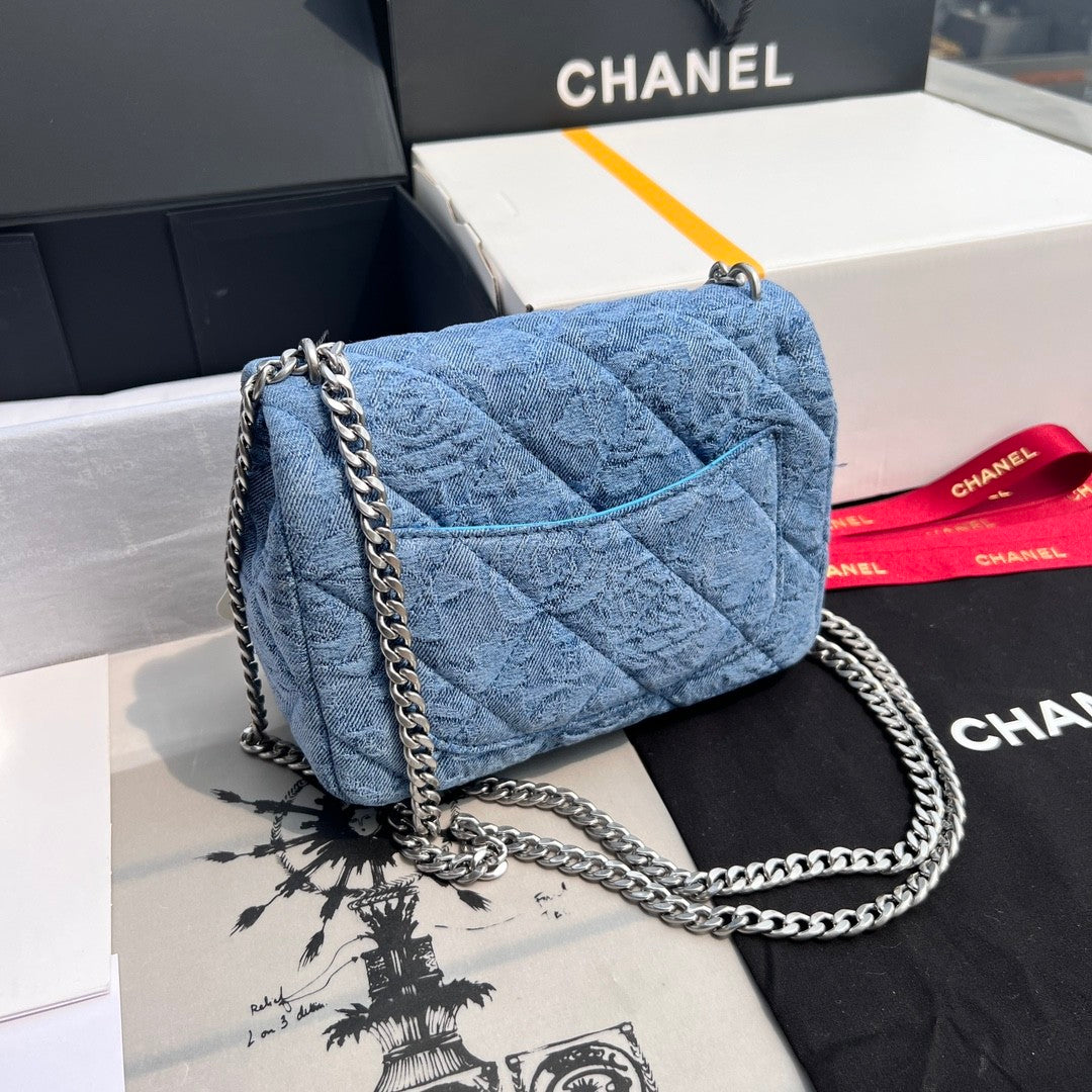 Chanel Women's Classic Chain Blue Gradient Denim Flap Shoulder Crossbody Bag Bags #76193