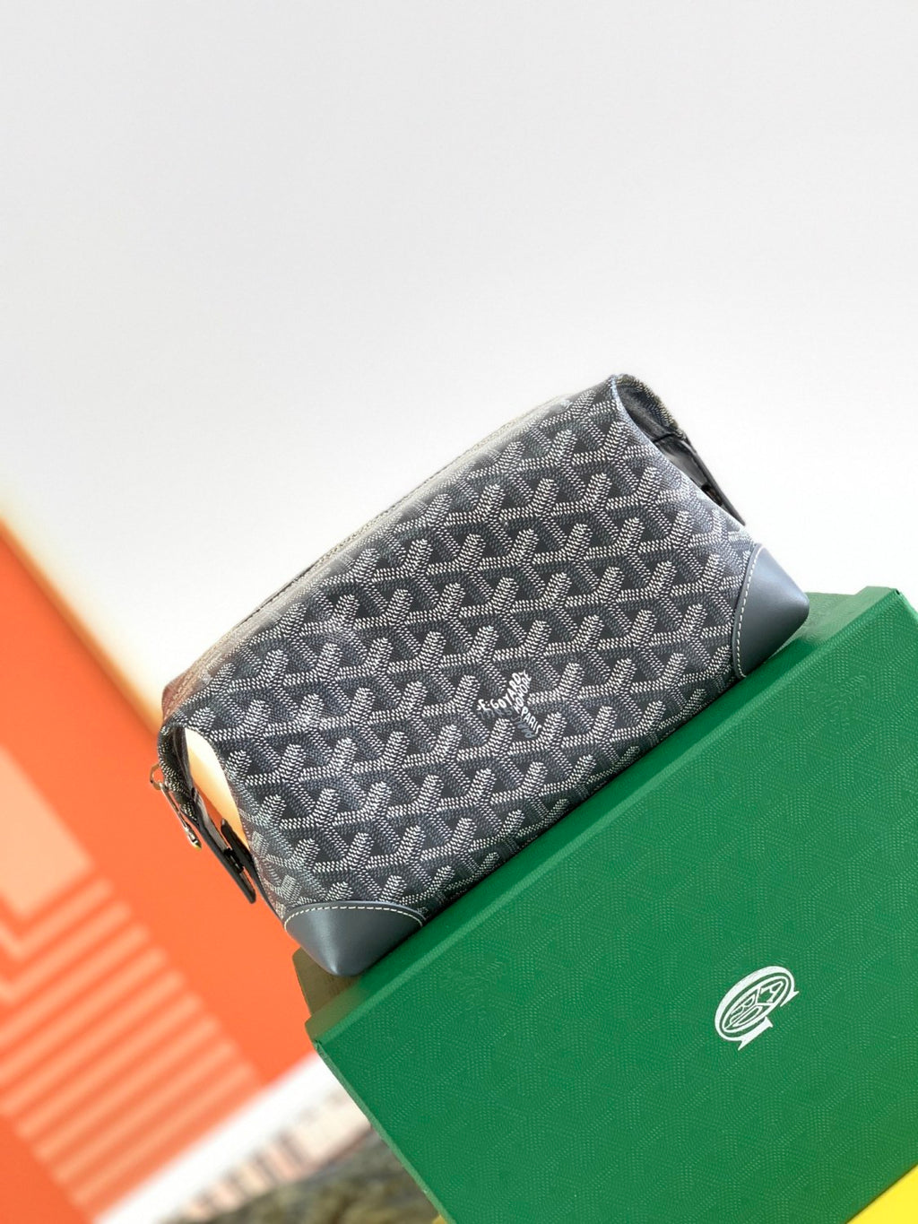 GOYARD Bowling 25 Men's and Women's Y-shaped Old-fashioned Full-print Zipper Leather Handbag Makeup Bag Bags #77132