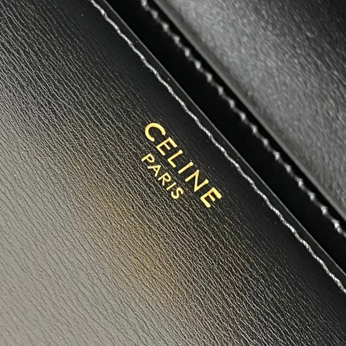 Celine Medium Triomphe Folio in Natural Calfskin #381350