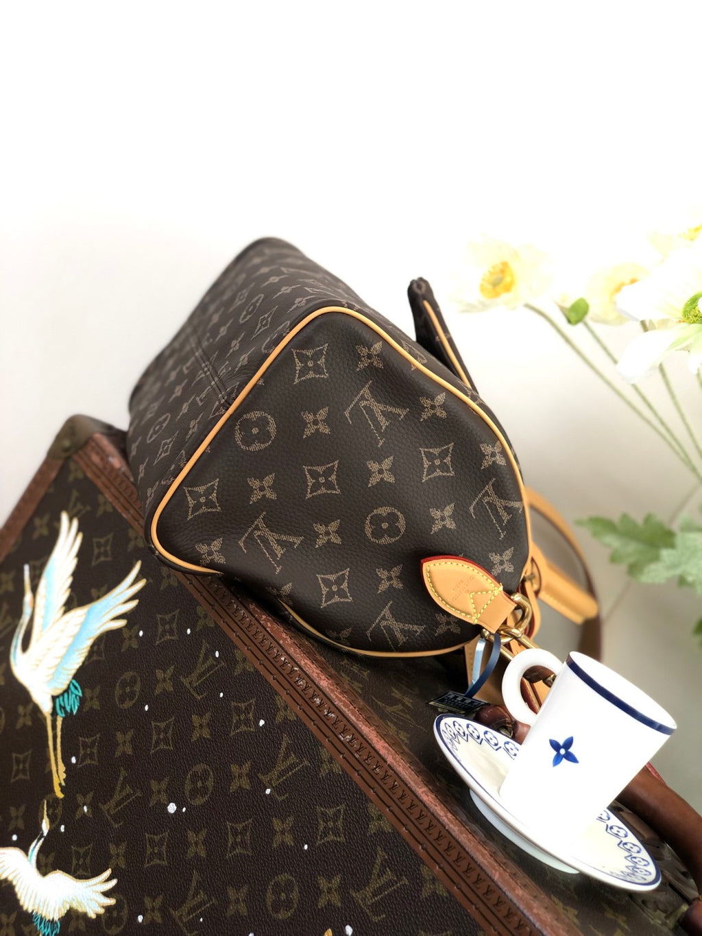 Louis Vuitton Women's Fashion Classic Caramel Coffee Brown Logo Zipper Closure Leather Shoulder Bag Handbags In Small Medium And Large Sizes Crossbody Bag Bags #78659