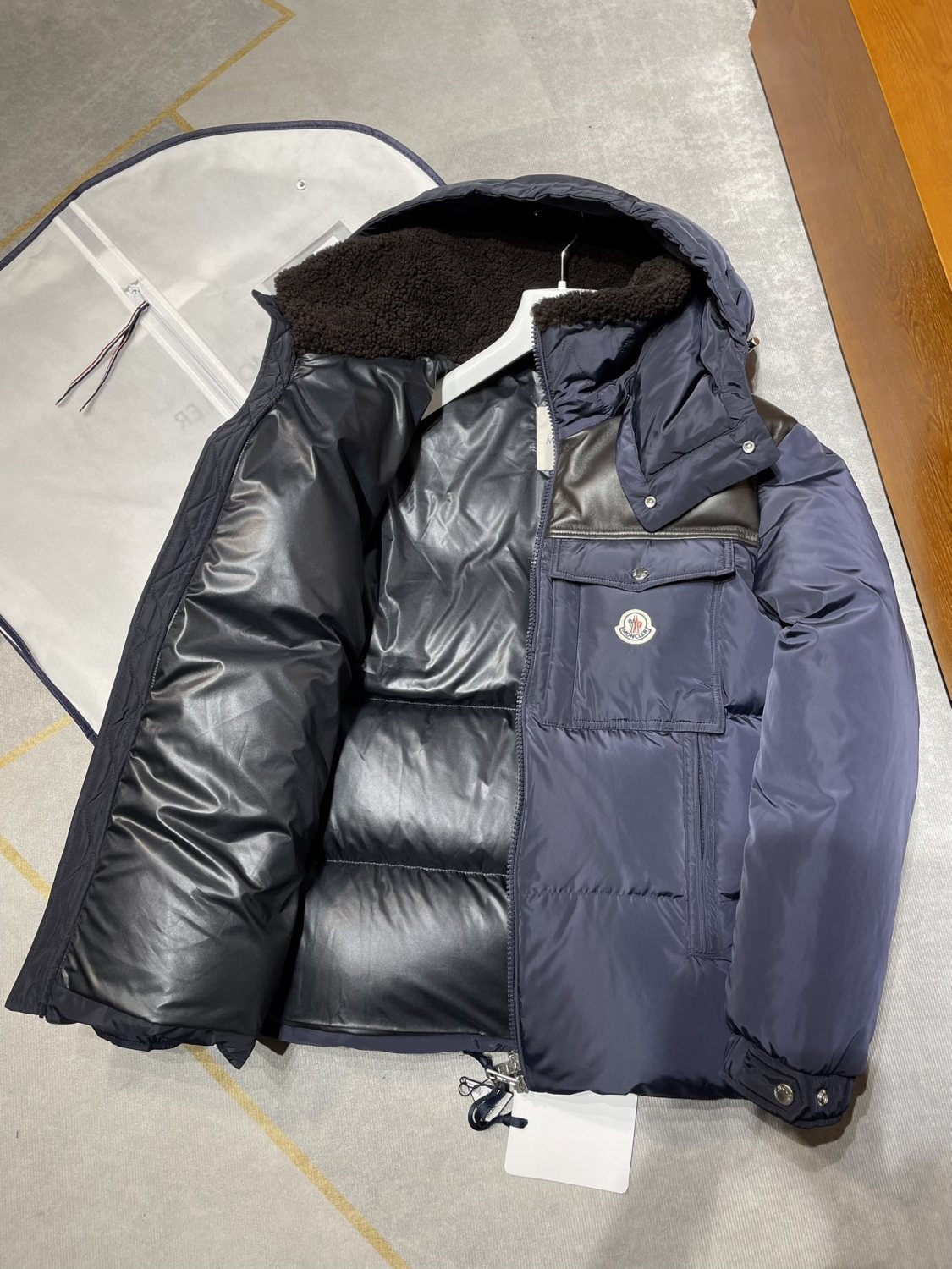 Moncler Men's Autumn and Winter Solid Color Zipper Detachable Hood Short Long Sleeve Puffer Down Jacket #73324