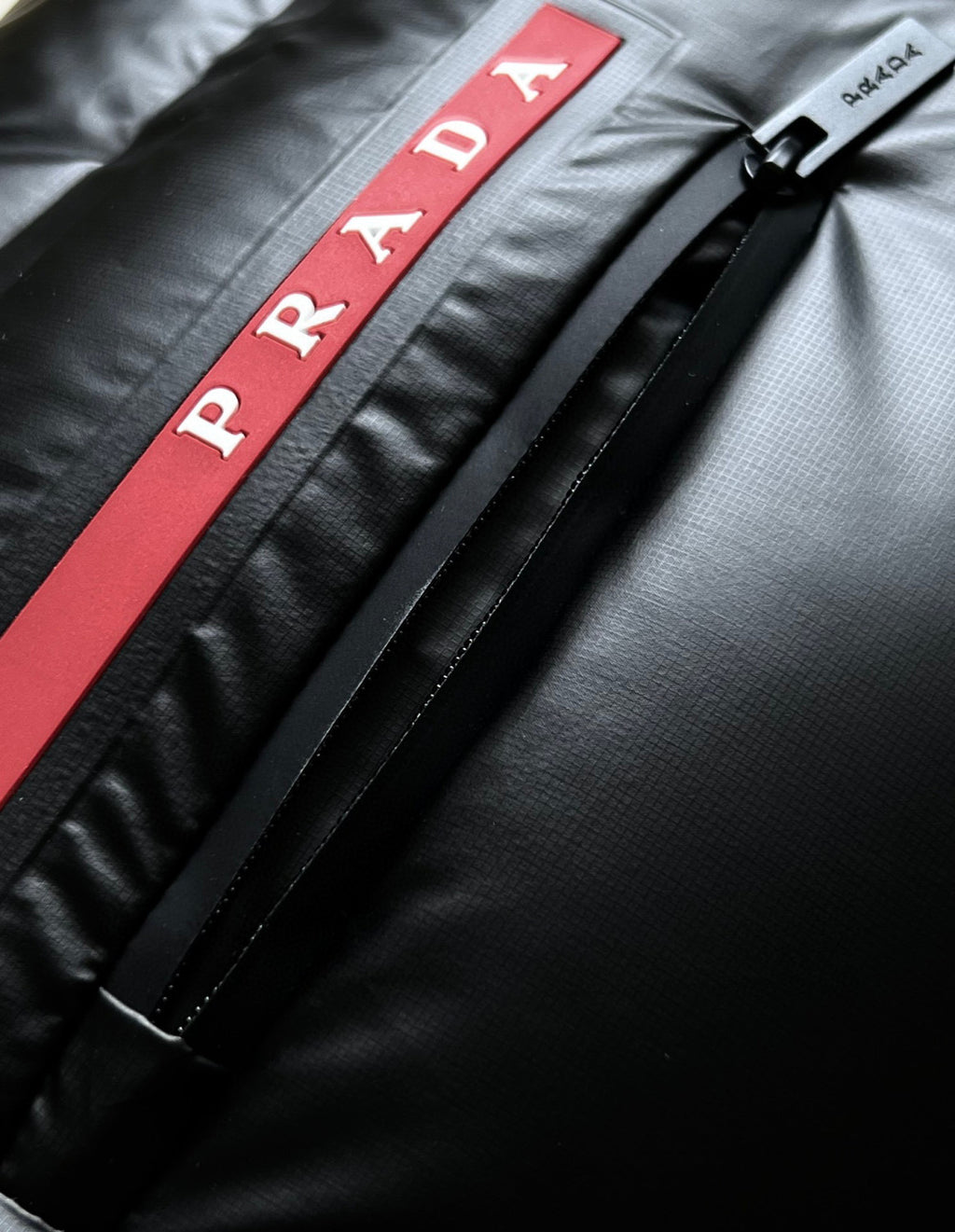 Prada Light Nylon Hooded Puffer Jacket Zip Down Coat #96333