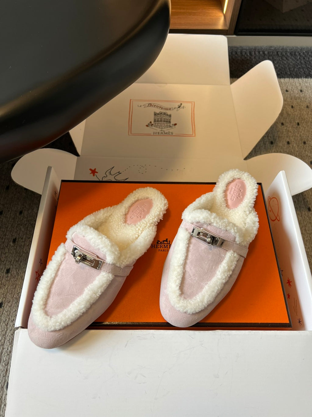 Hermes Women's Winter Suede Round-Toe Flat Half-Slip-On Shoes. Casual Solid Color Slip-On Slippers #81517