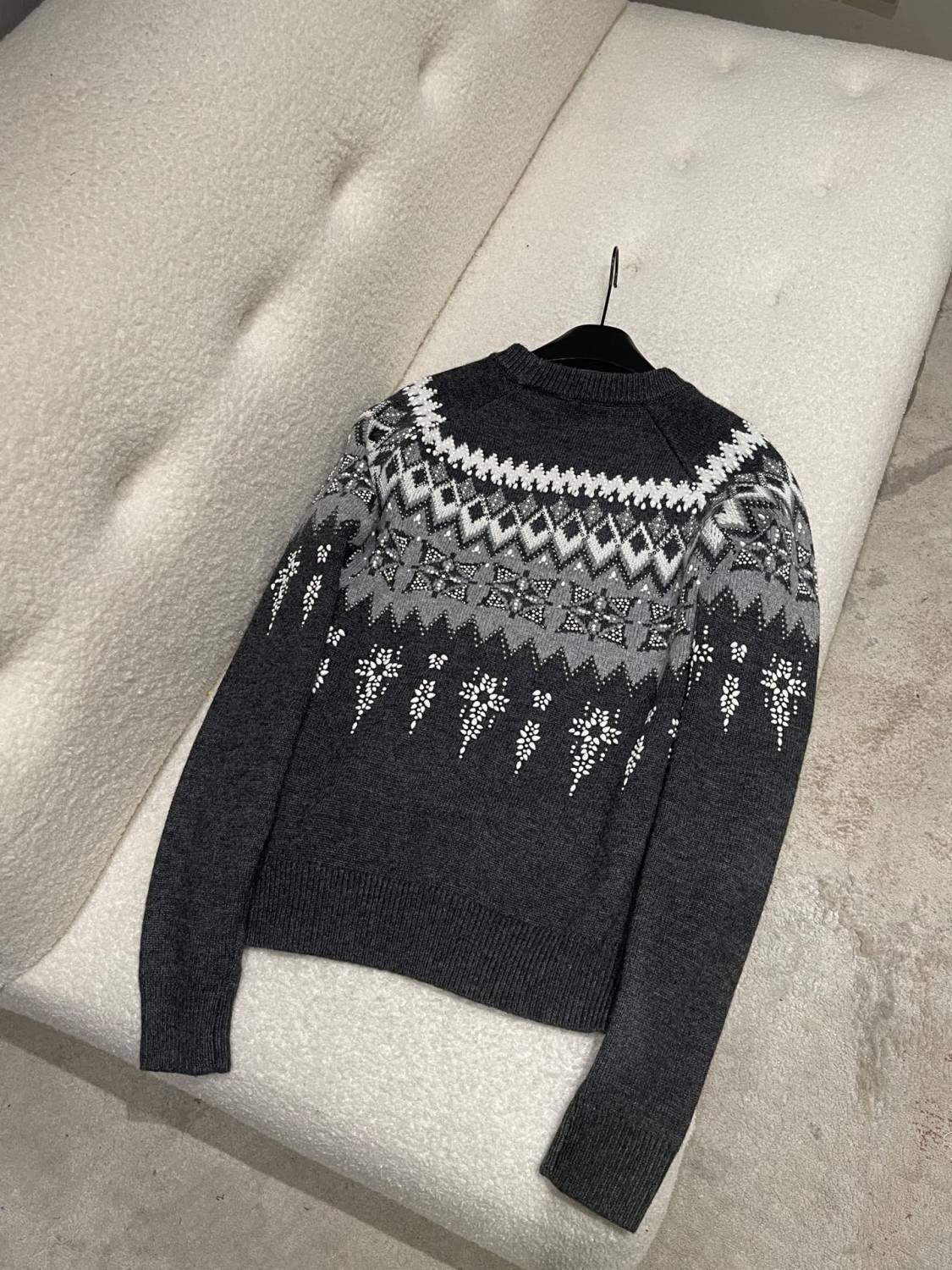 Louis Vuitton Men's Spring & Autumn Crew Neck Gray & White Embellished Cotton Wool Knit Sweater #74322