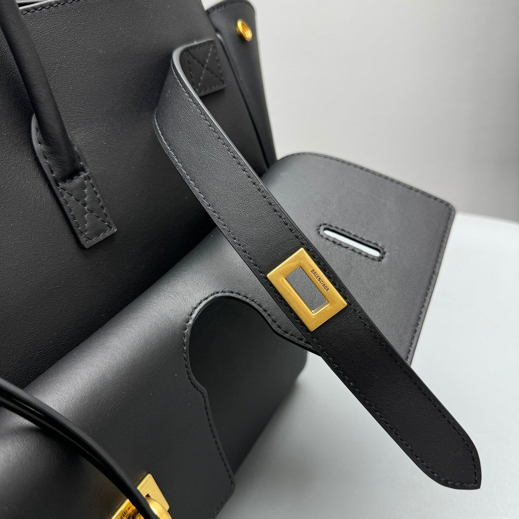 Balenciaga Bel Air Carry All Bag Medium #330123