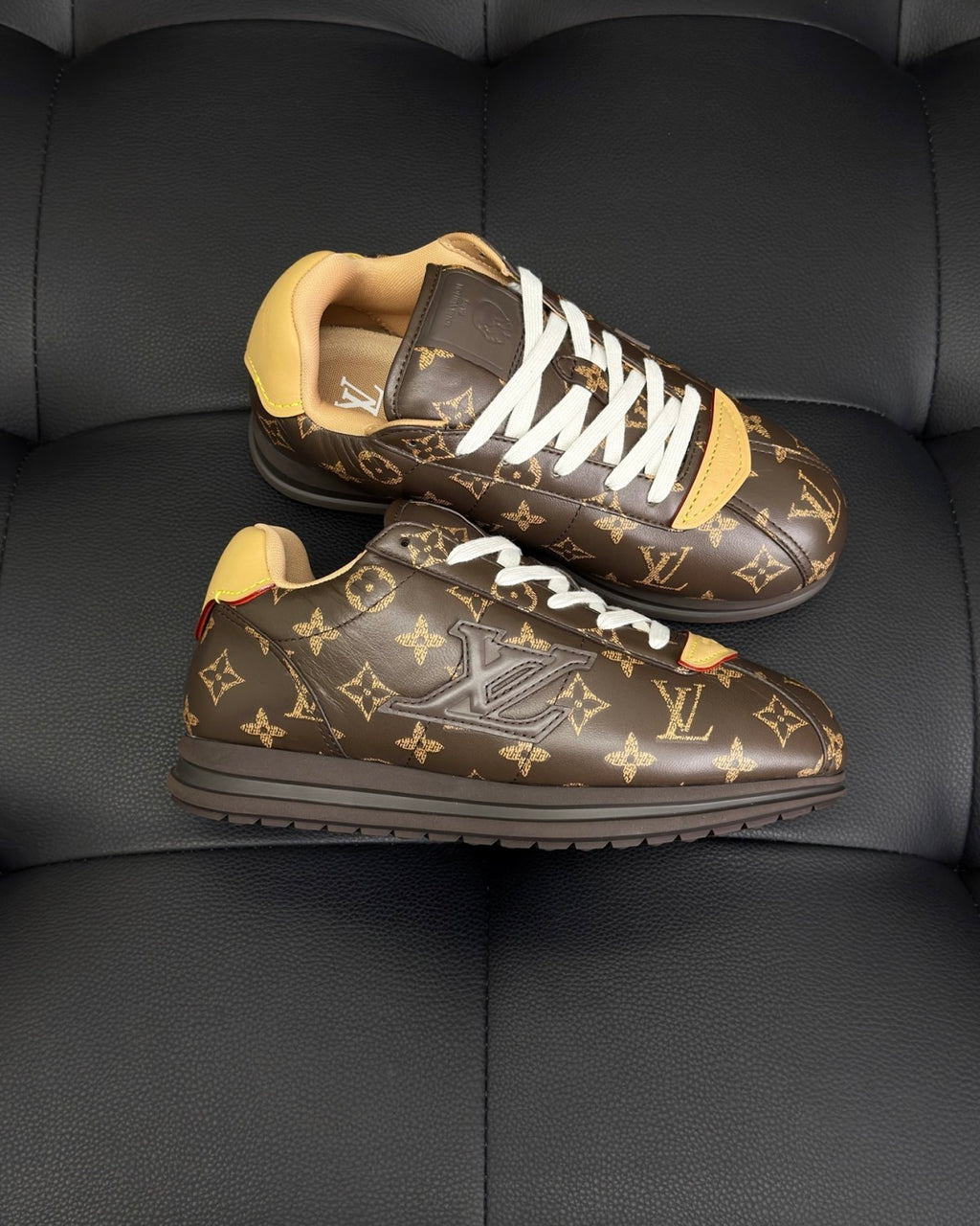 Louis Vuitton LV BUTTERSOFT Men's and Women's Spring/Summer Fashion Casual Round Toe Lace Up Logo Letter Decorated Leather Low Top Printed Sneakers Casual Shoes #78846  #335472