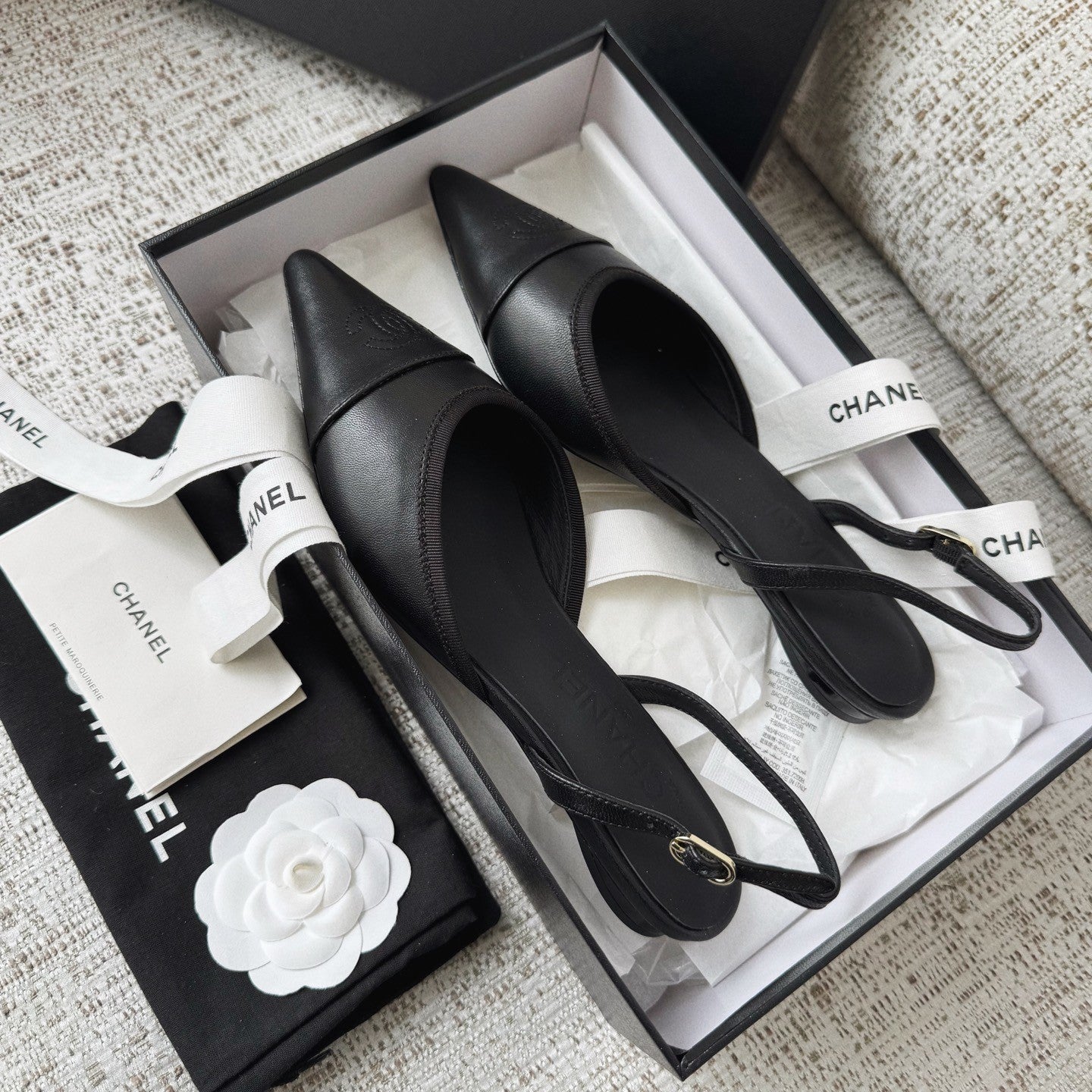 Chanel Spring and Summer High Heels Flat Shoes #378093