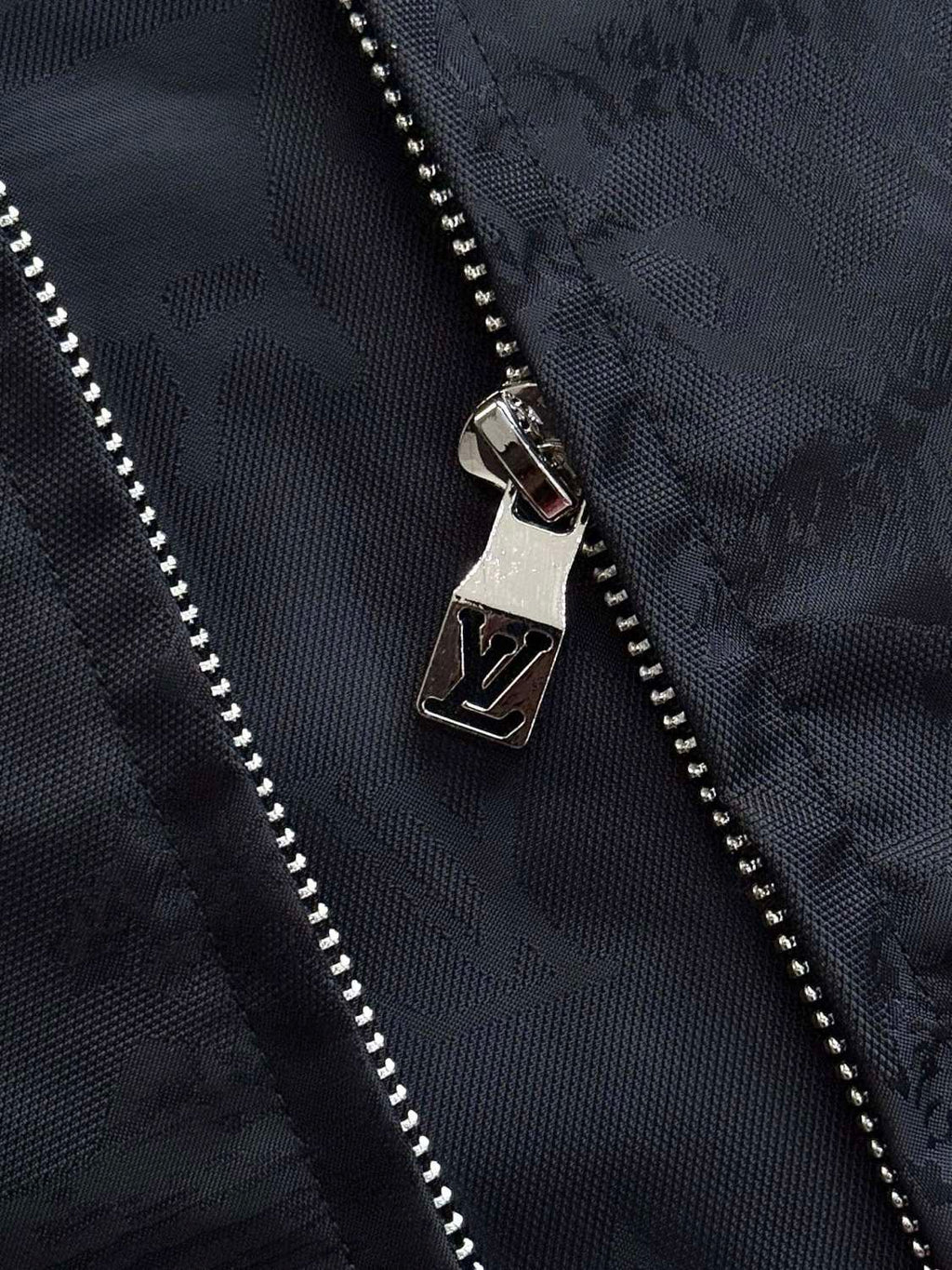 Louis Vuitton Men's Spring and Autumn Solid Color Logo Pattern Full Print Zipper Hooded Long Sleeve Jacket #76377
