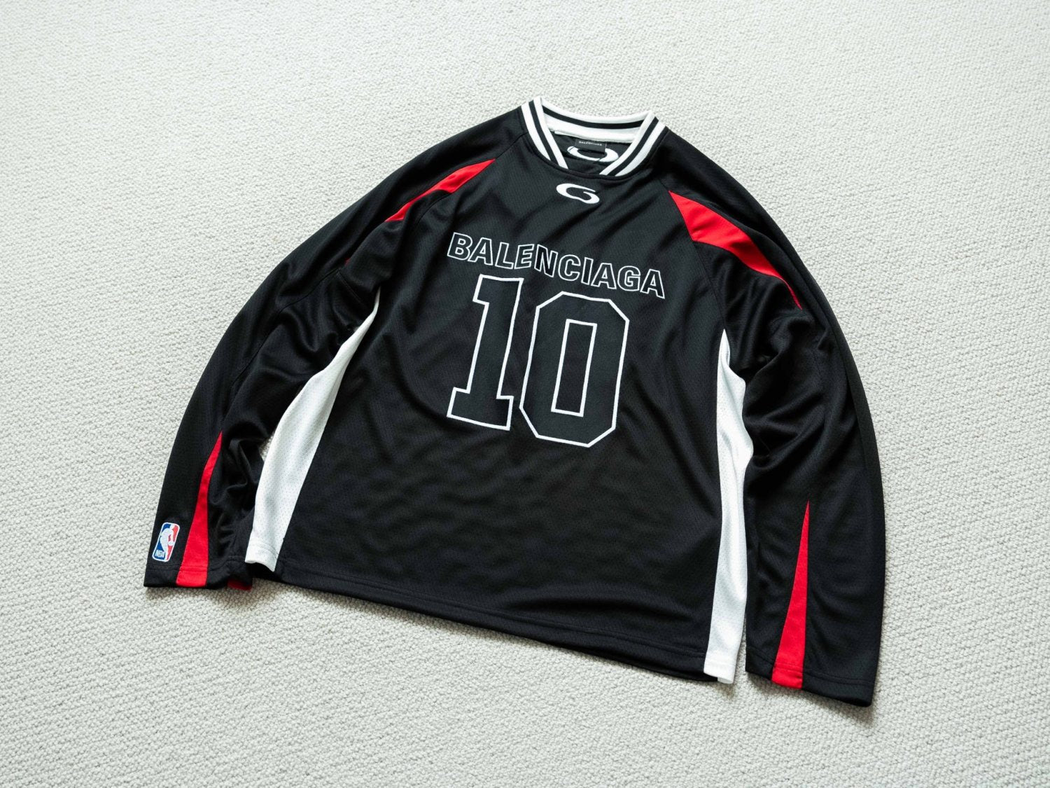 Balenciaga Men's Balenciaga NBA Collaboration Oversized Long Sleeve T-shirt in Black Multicolor #377156