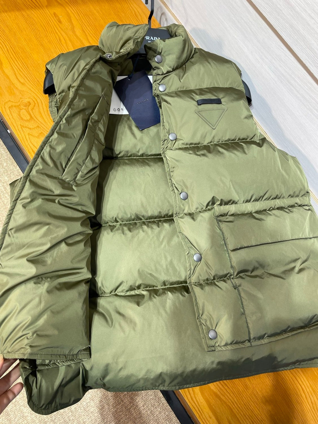 Prada Men's Fall/Winter Fashion Casual High Neck Single Button Solid Color Logo Triangle Patch Decorated Vest #79331
