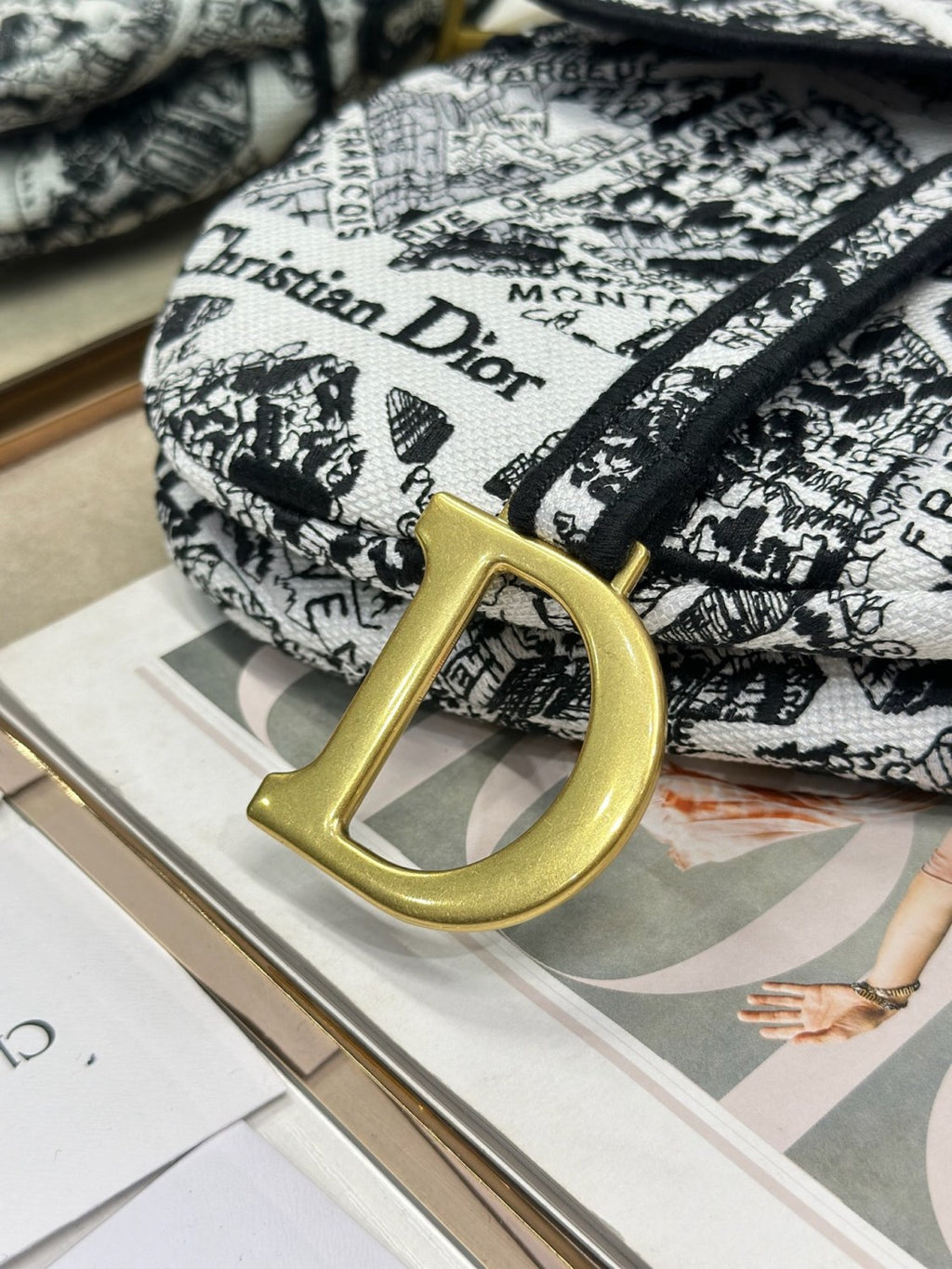 Dior Women's Saddle Bag Stirrup And D-ring Charm Multi-coloured Embroidered Butterfly Design Flap Saddle Bag Handbag And Shoulder Bags M0446CESE-M918 #197332