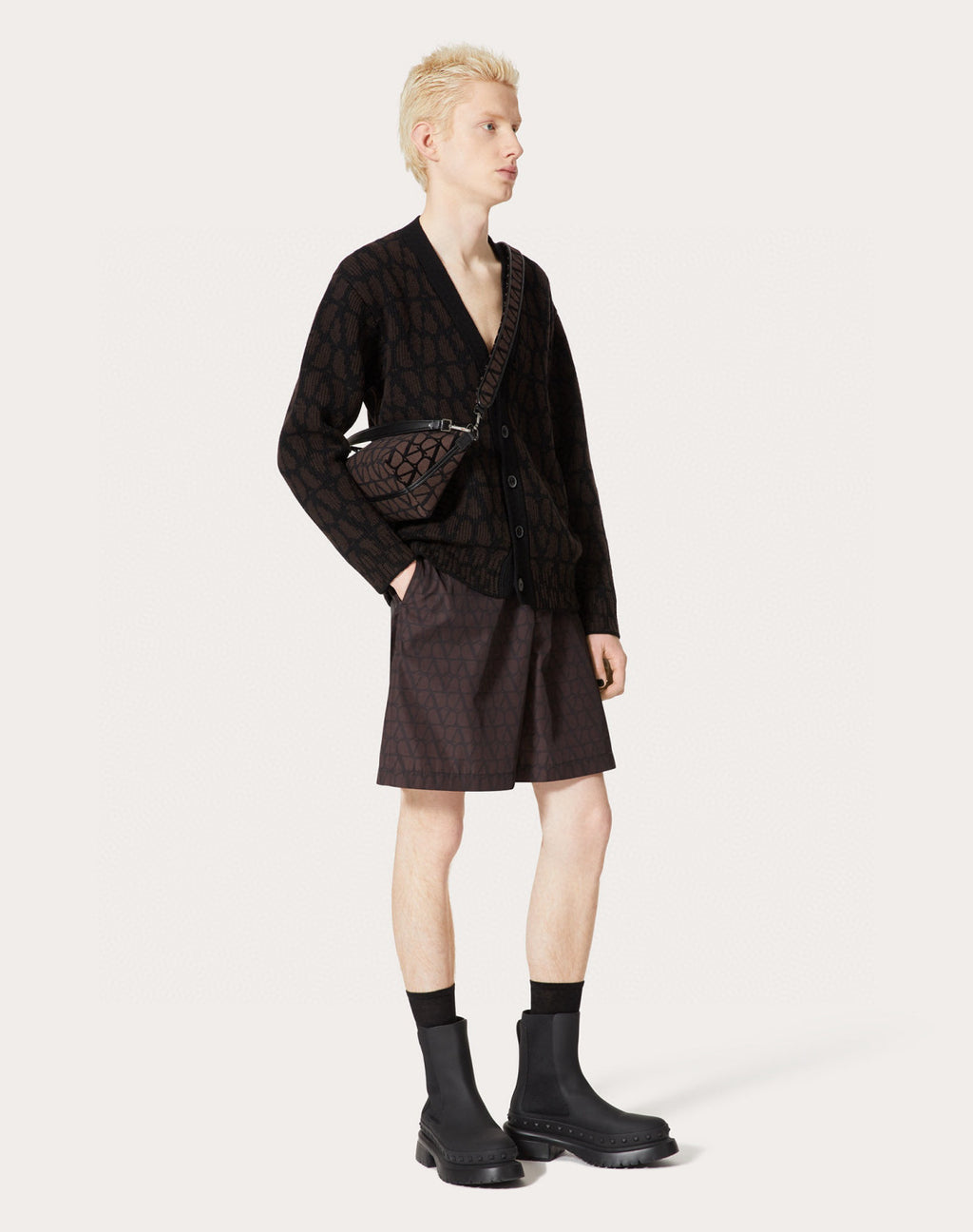 Valentino Men's Spring And Autumn Black V-neck Long Sleeve Single-Breasted Knit Shirt Cardigan #97842
