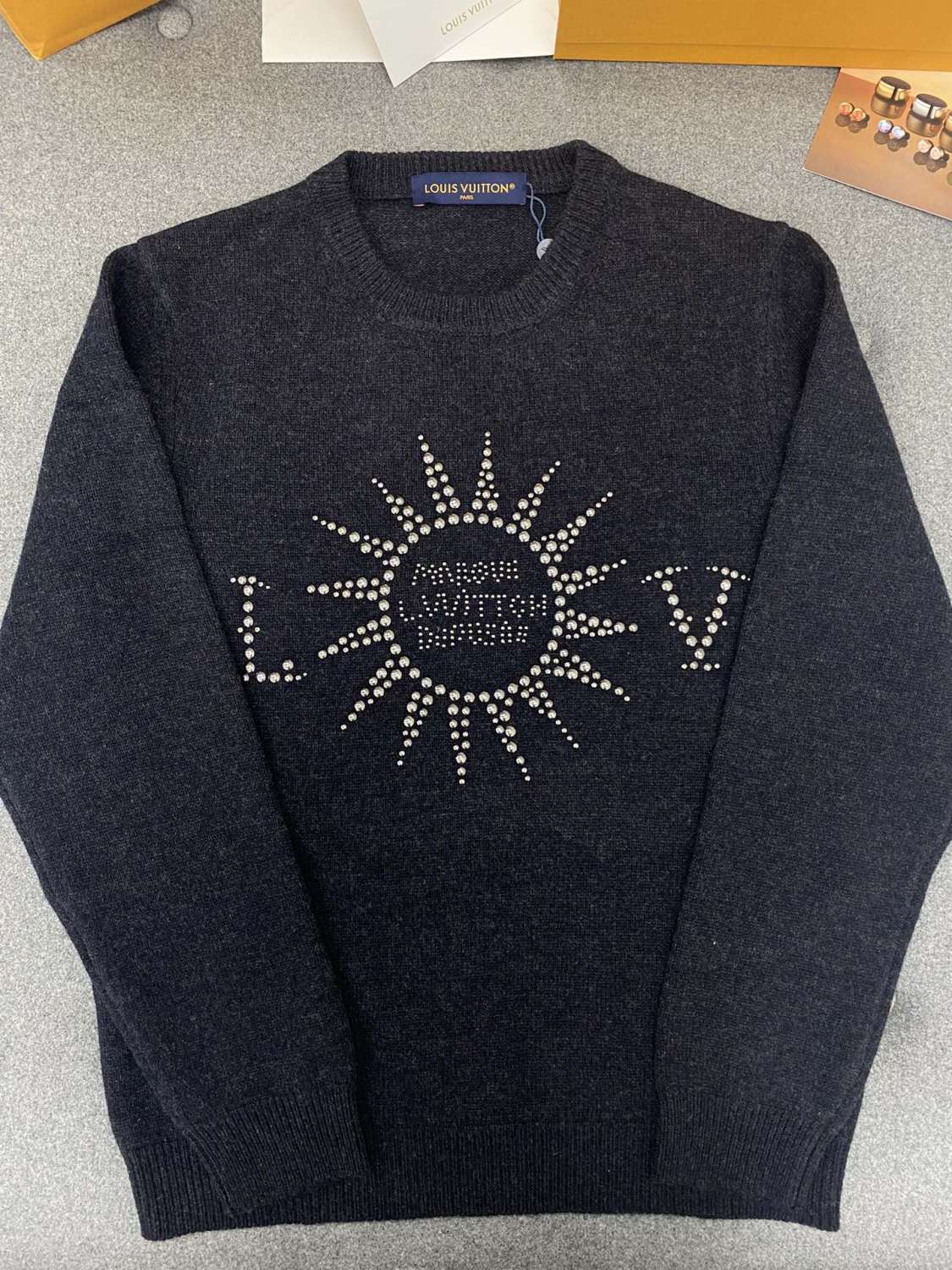 Louis Vuitton Embellished Long Sleeved Merino Wool Crewneck #289751