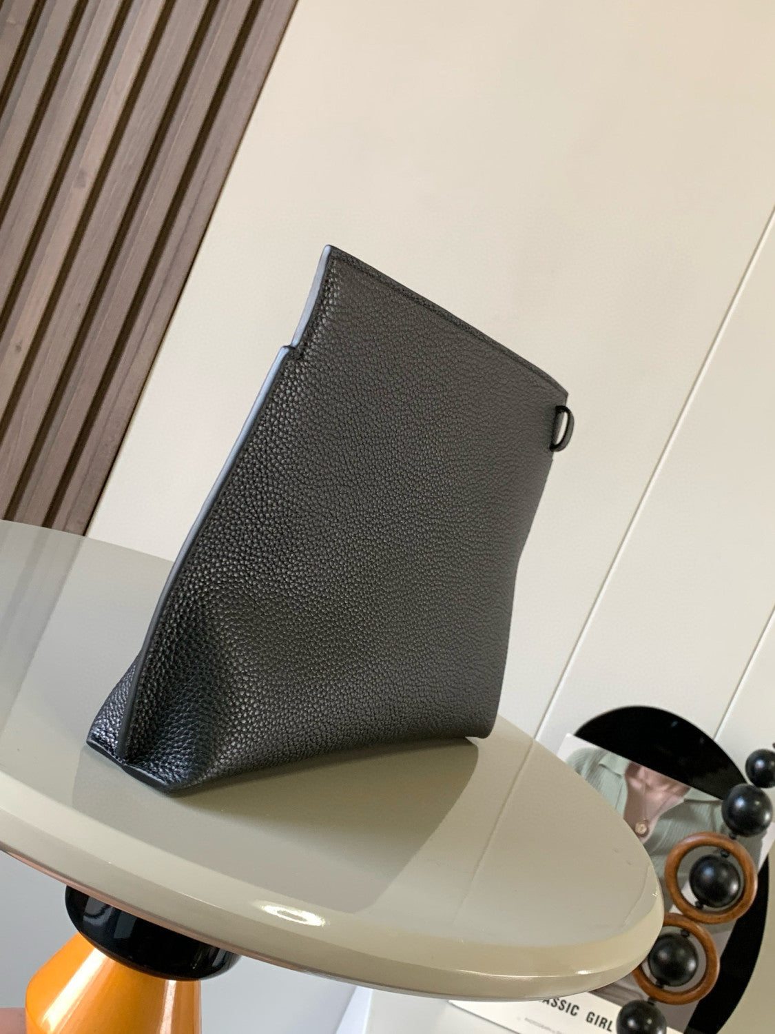 Loewe Grain Leather T Pouch Fashion Embossed Clutch Men's Understated Fashion Trendy Zipper Clutch Bags Bag #194730