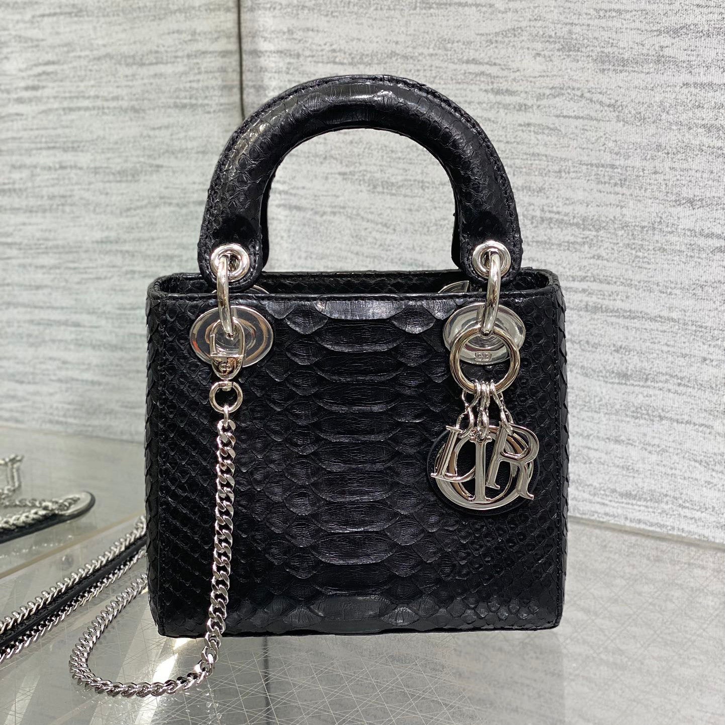 Dior Lady Women's Solid Color Metal Pendant Detachable Chain Shoulder Strap Snake Skin Single Shoulder Crossbody Handbag Bag Bags #77722