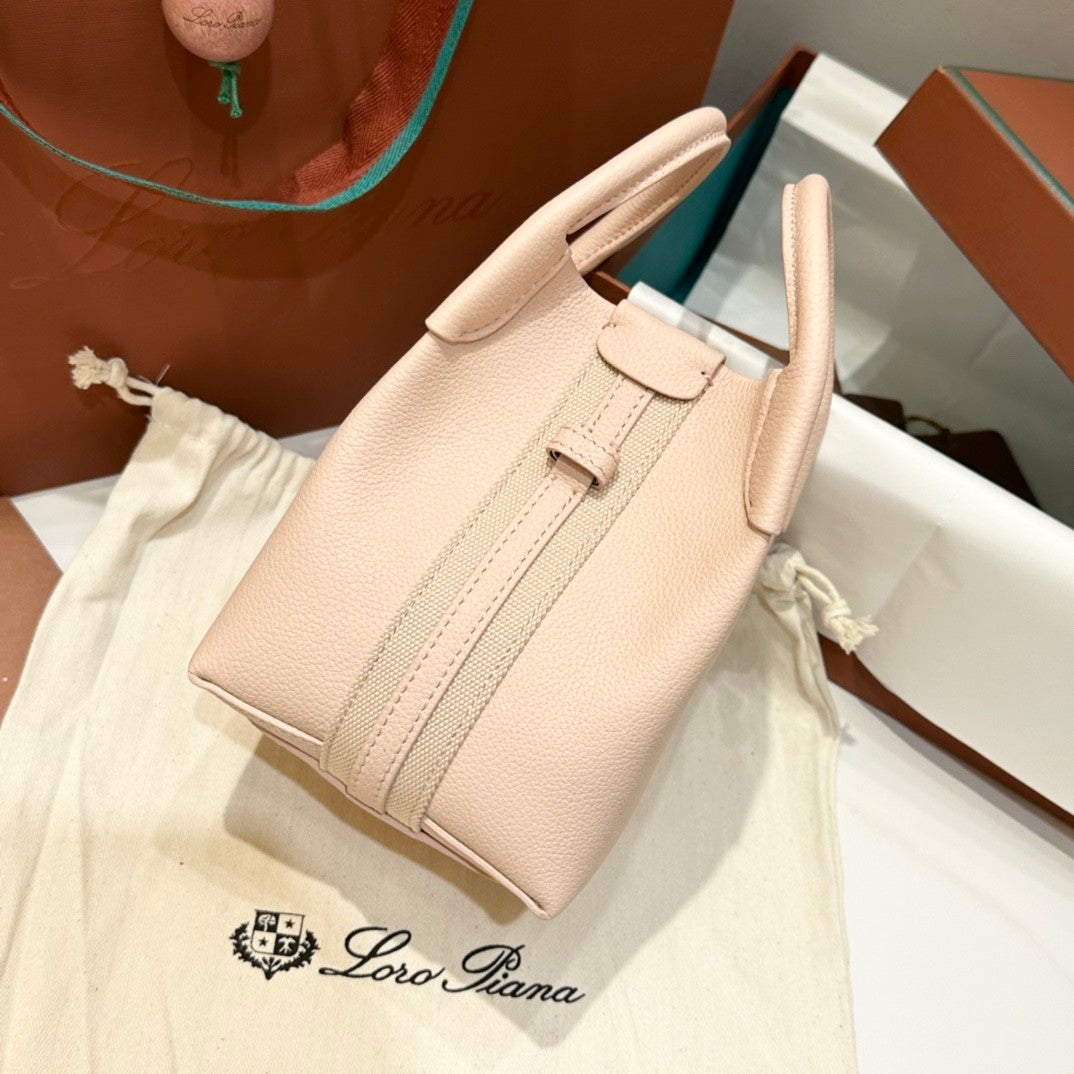 Loro Piana Women's Solid Color Detachable Shoulder Strap Cowhide Leather Single Shoulder Slanting Handbag Bag Bags #75417