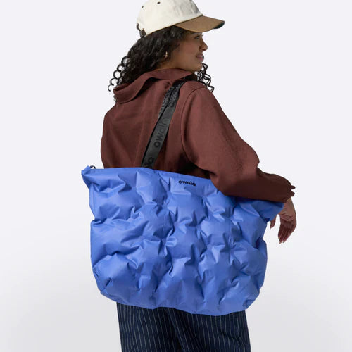 Owala The Cloud Inflatable insulation. Packs flat. 16L capacity Al Fresco