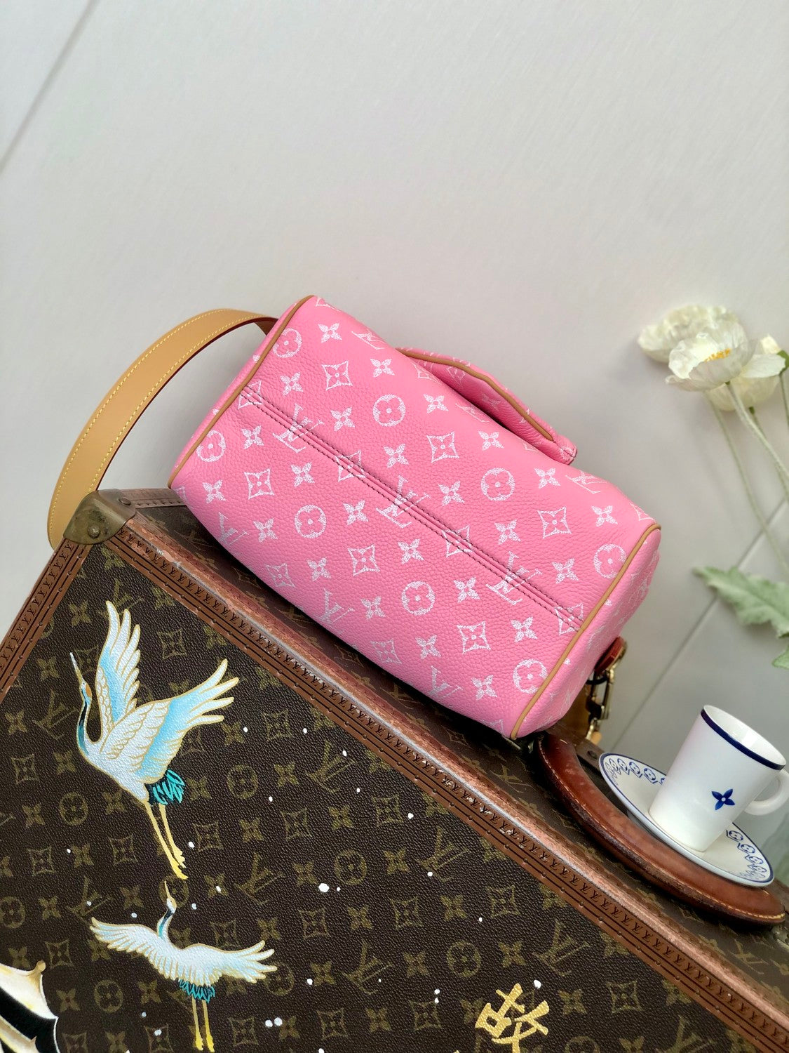 Louis Vuitton Women's Fashion Classic Cherry Blossom Pink Logo Zipper Closure Leather Shoulder Bag Handbags In Small Medium And Large Sizes Crossbody Bag Bags #78657