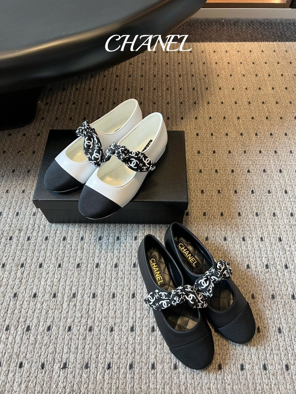 Chanel Mary Janes Lambskin Silk Grosgrain White Black #334248