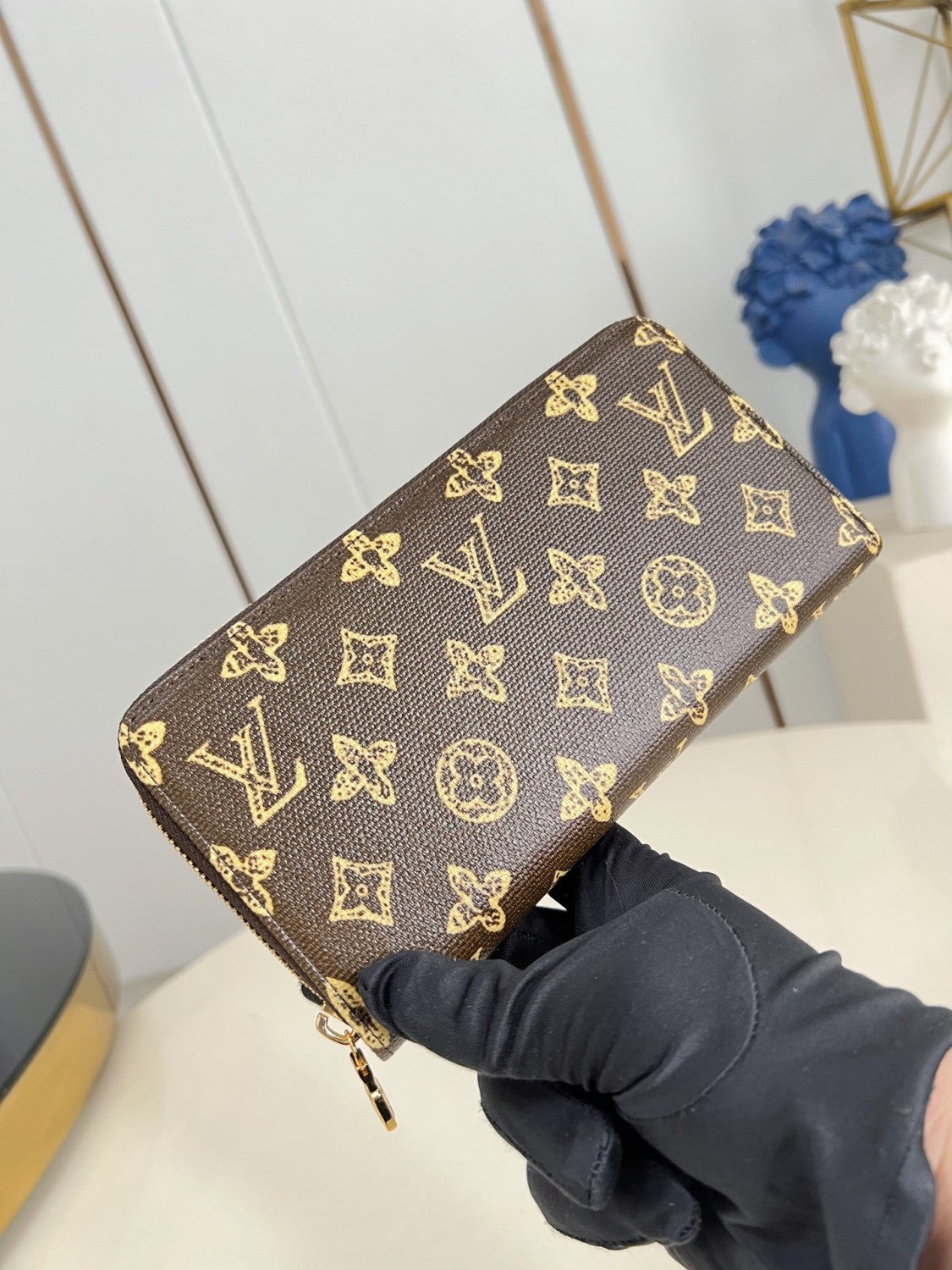 LOUIS VUITTON Zippy Wallet Monogram Canvas Wallets M27683 #377236
