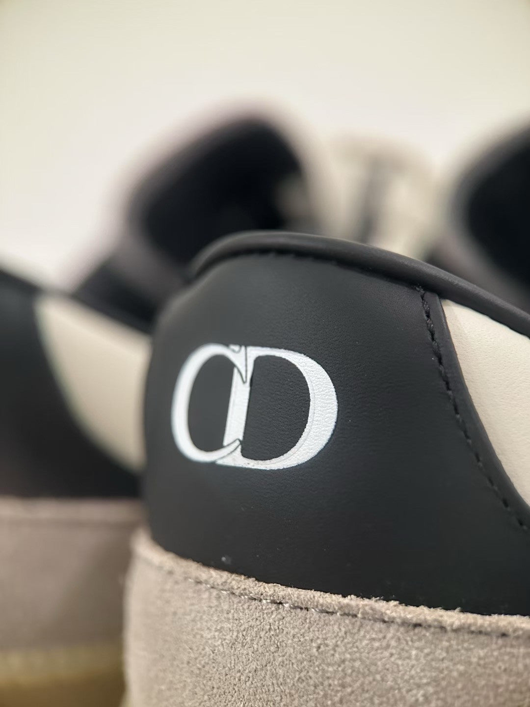 DIOR B01 Matchpoint Sneaker Black and White Smooth Calfskin with Gray Suede Calfskin #386986