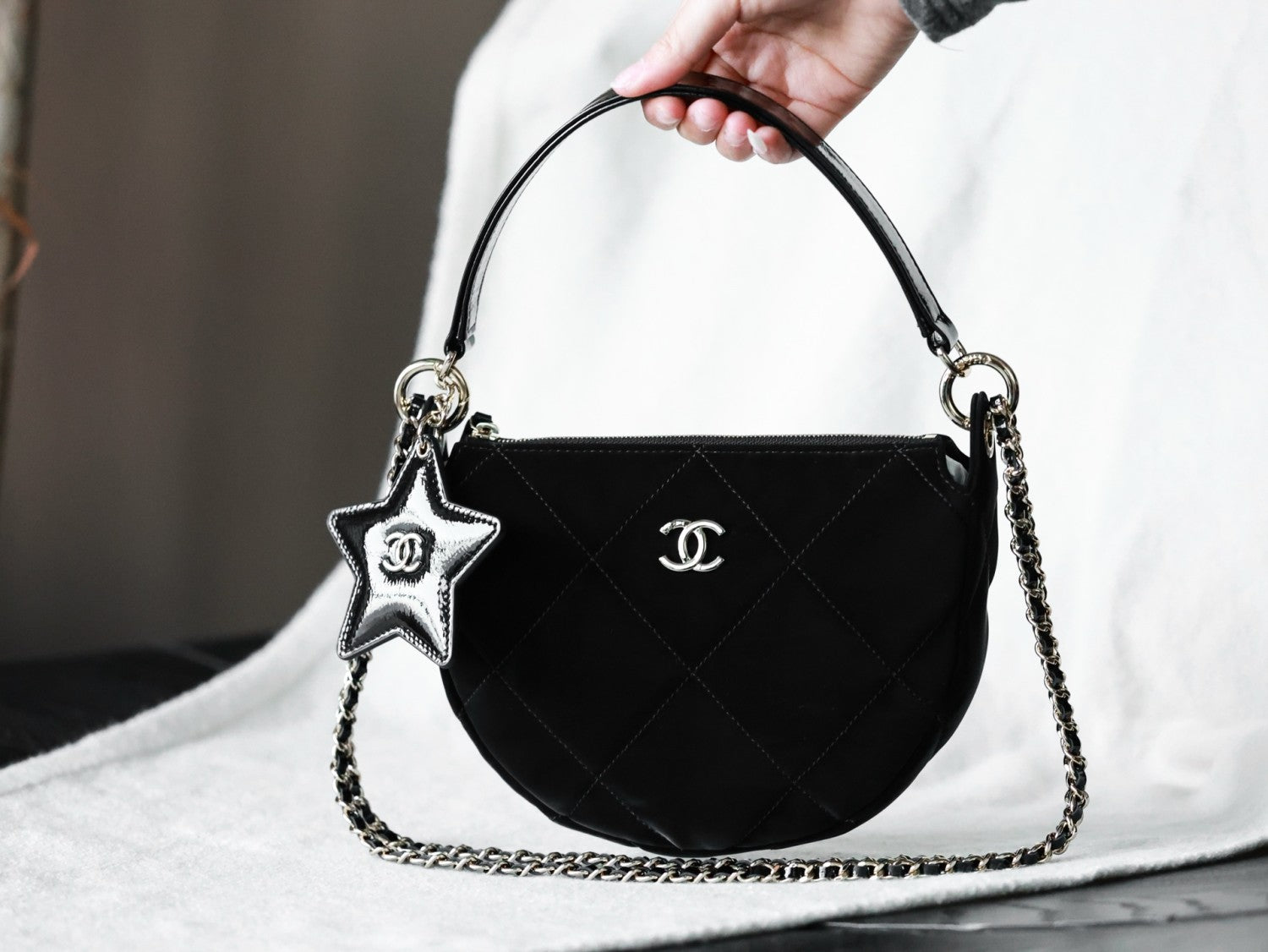 Chanel Chain Handbag Velvet Texture #333647