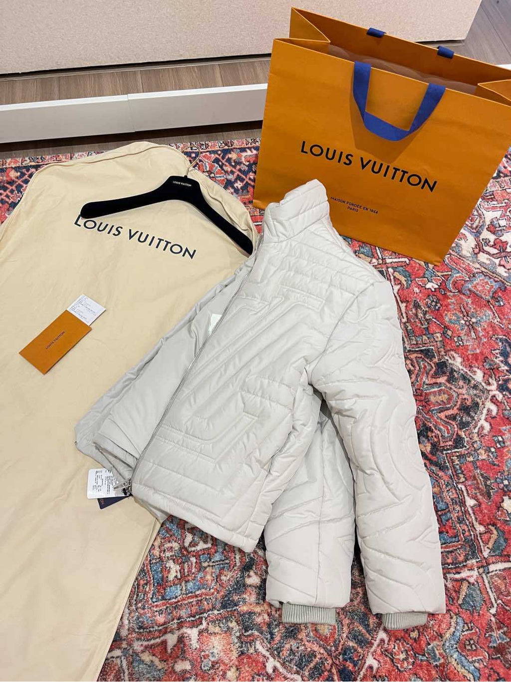 Louis Vuitton Men's Autumn and Winter Solid Color Standing Collar Quilted Drawstring Letter Embroidered Zipper Long Sleeve Jacket #74796