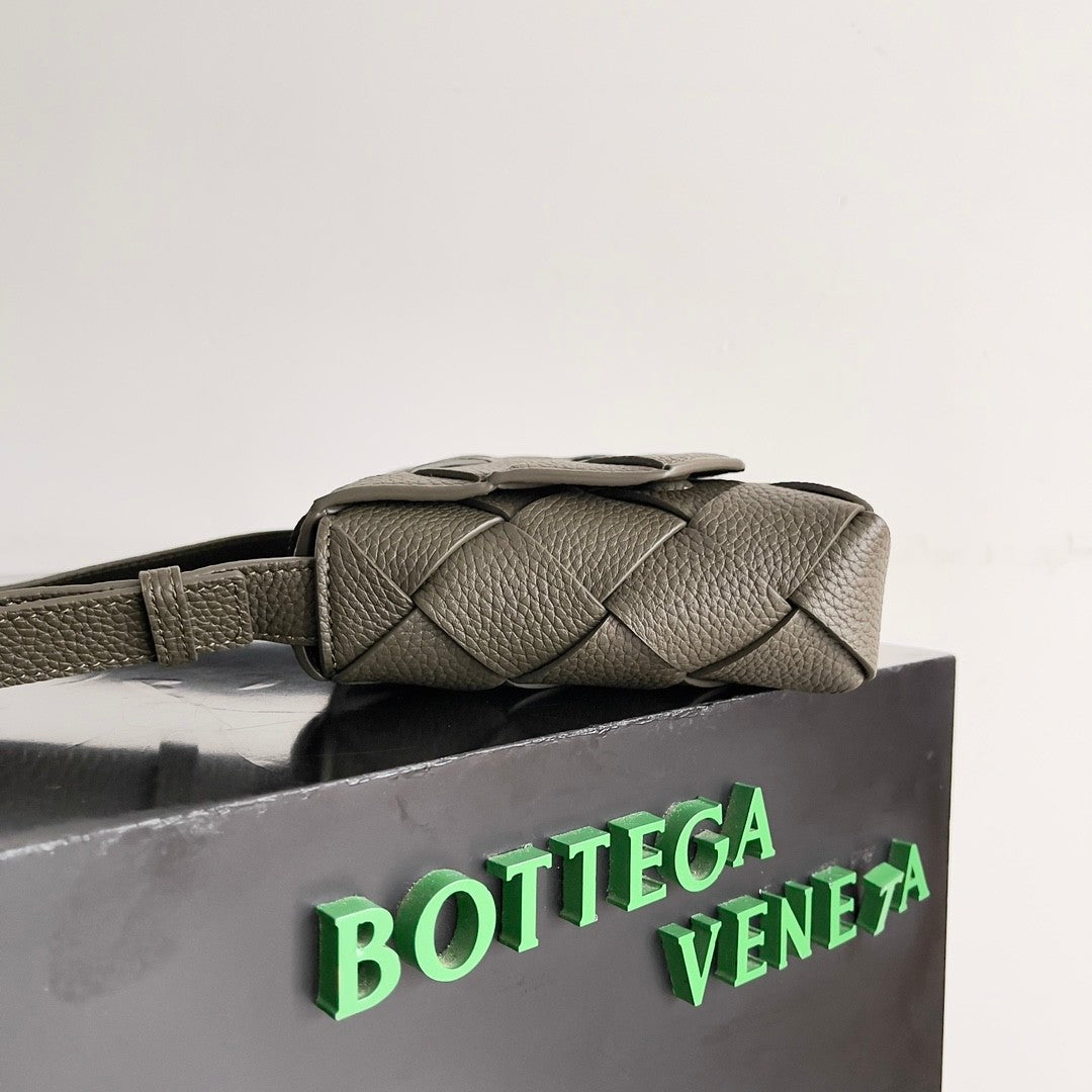 Bottega Veneta  Diago Women's And Men's Fashion Casual Leather Bag With Lychee Texture Magnetic Clasp And Braided Design Shoulder Bag And Crossbody Bag Bags 795637V4FV18803 #78344