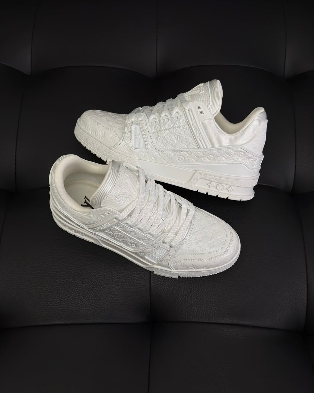 Louis Vuitton LV Trainer Men's And Women's Solid Color Lacquered Cowhide Leather Letter Print Low-top Lace-up Sneakers Shoes #77762